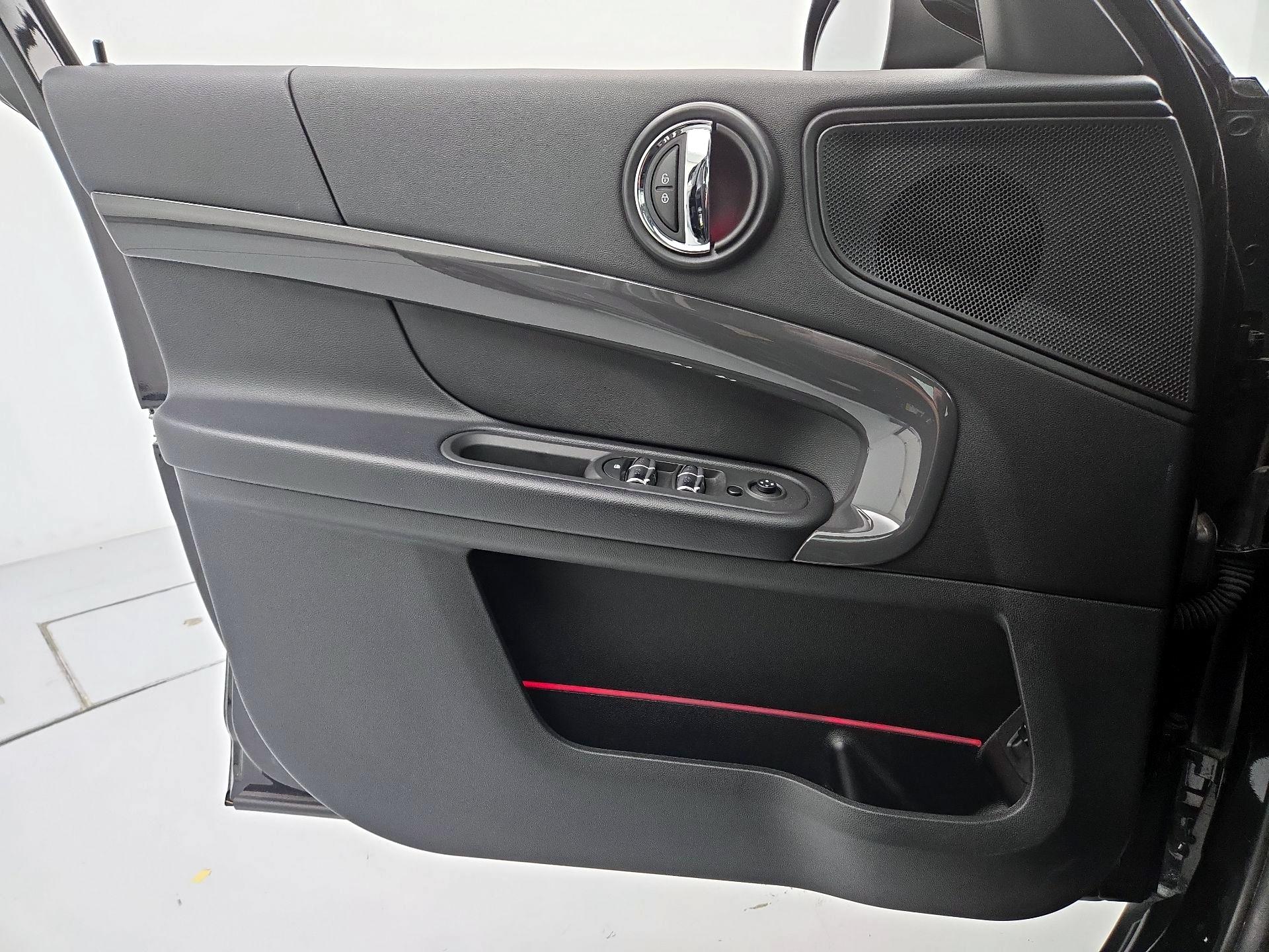 Thumbnail: 2019 MINI Cooper Countryman - 12