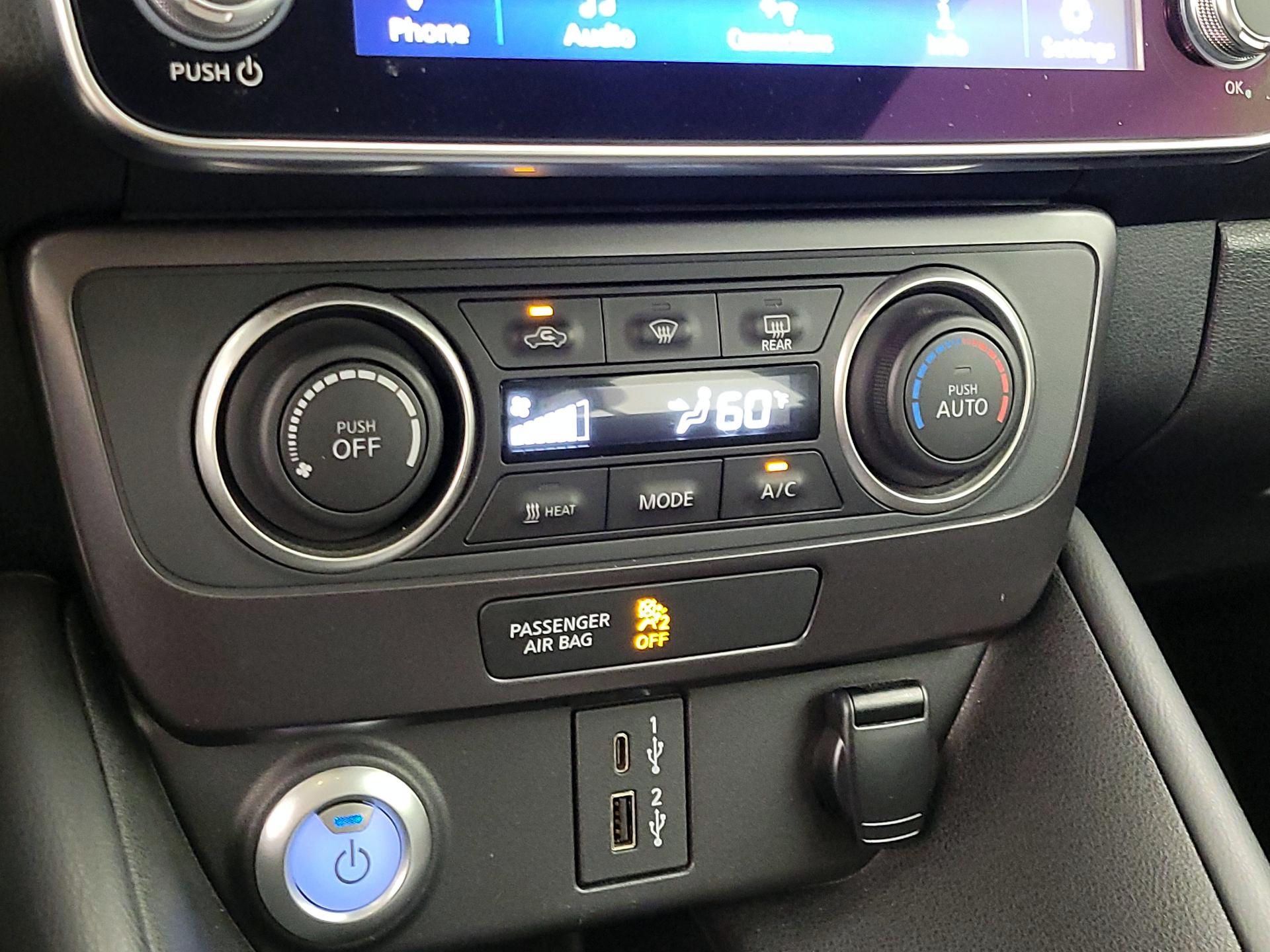 Thumbnail: 2022 Nissan Leaf - 16