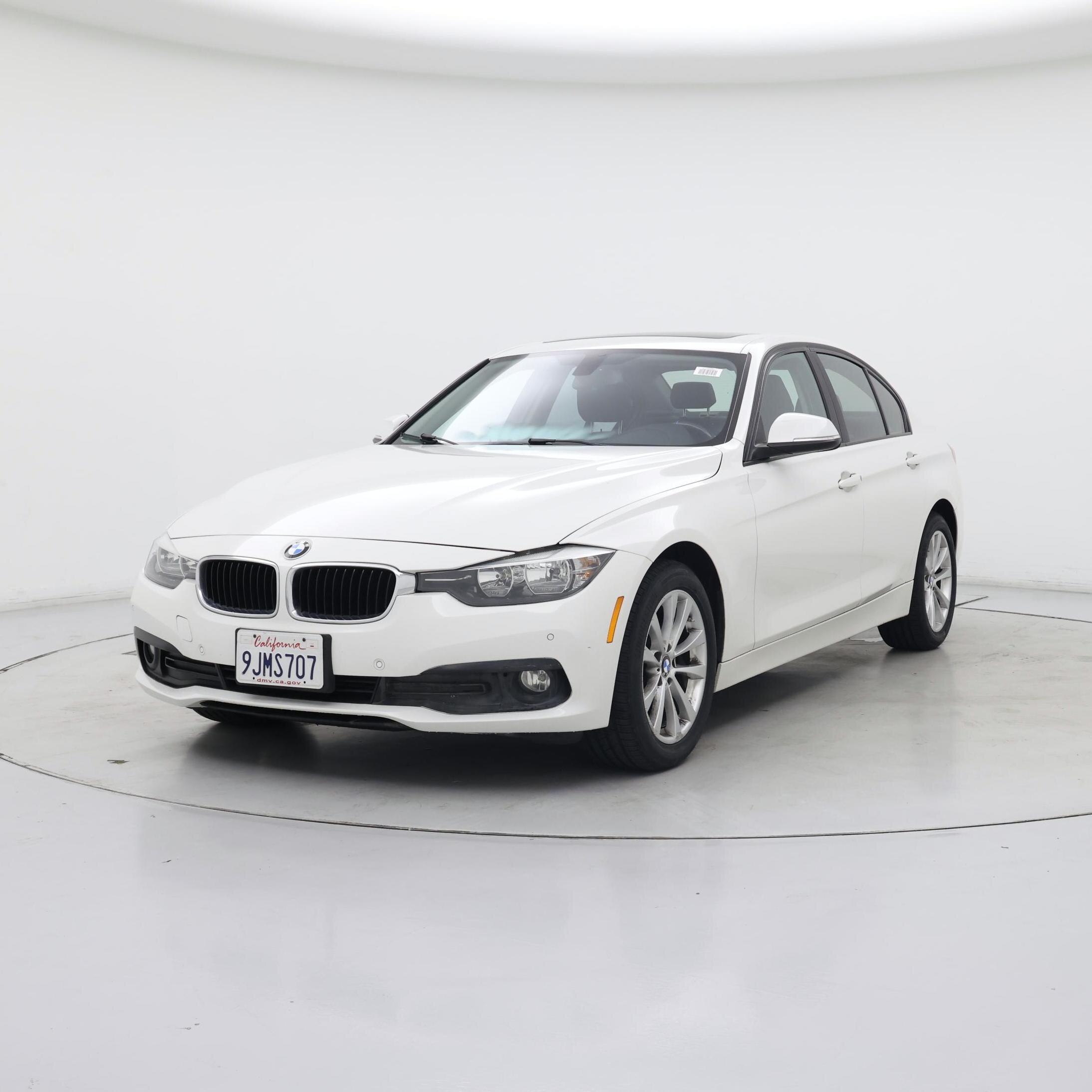 Thumbnail: 2017 BMW 3 Series - 4