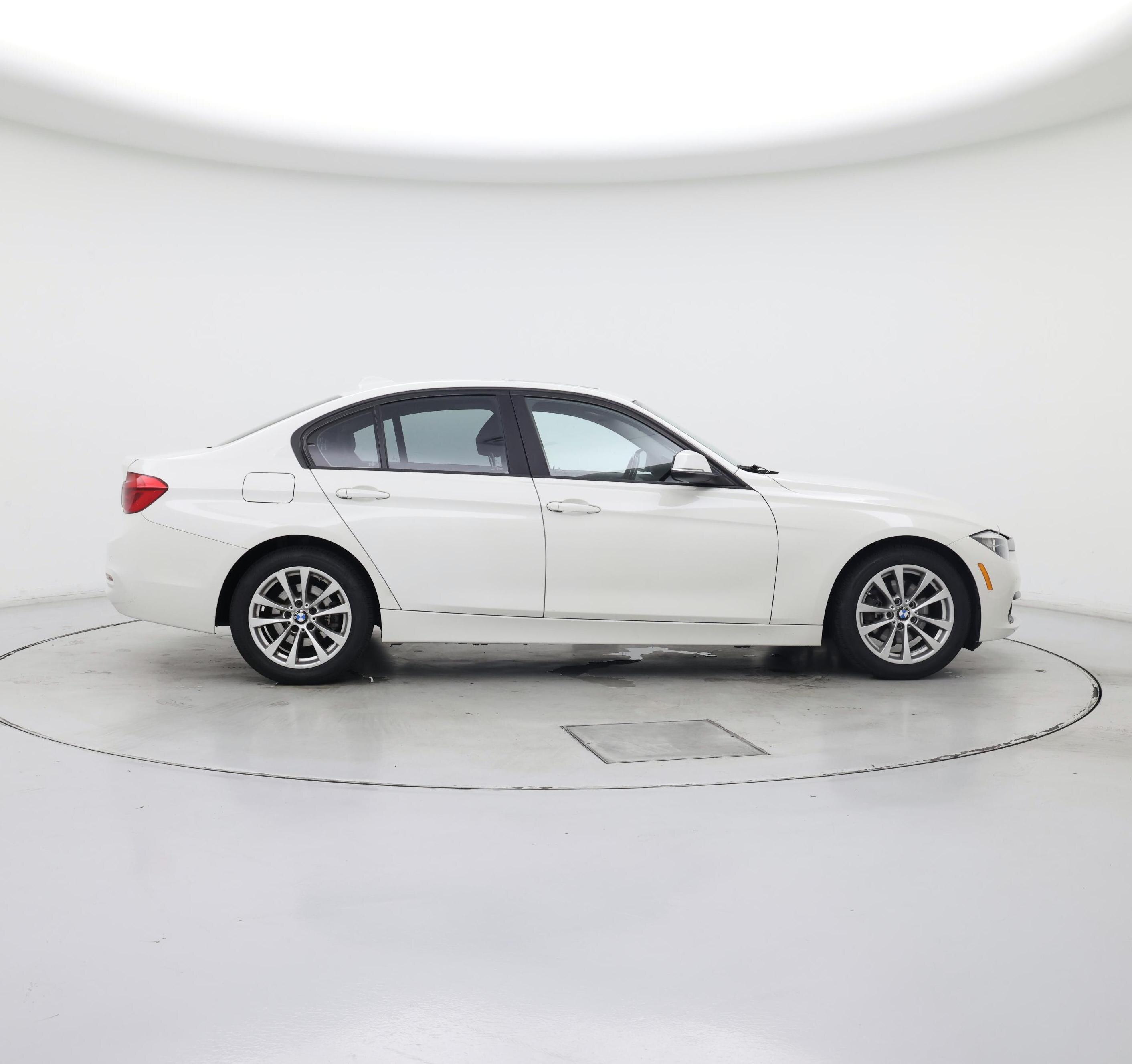 Thumbnail: 2017 BMW 3 Series - 7