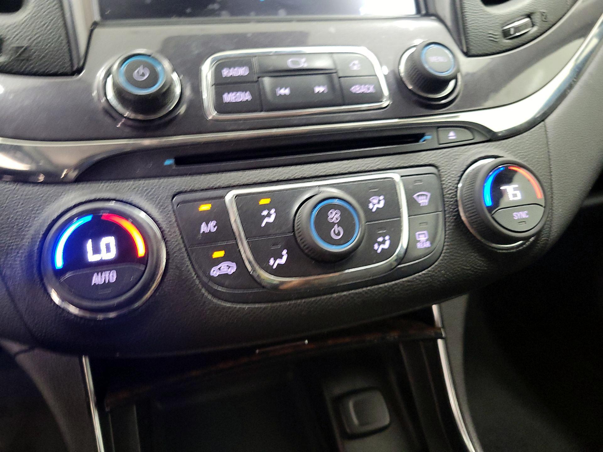 Thumbnail: 2015 Chevrolet Impala - 17