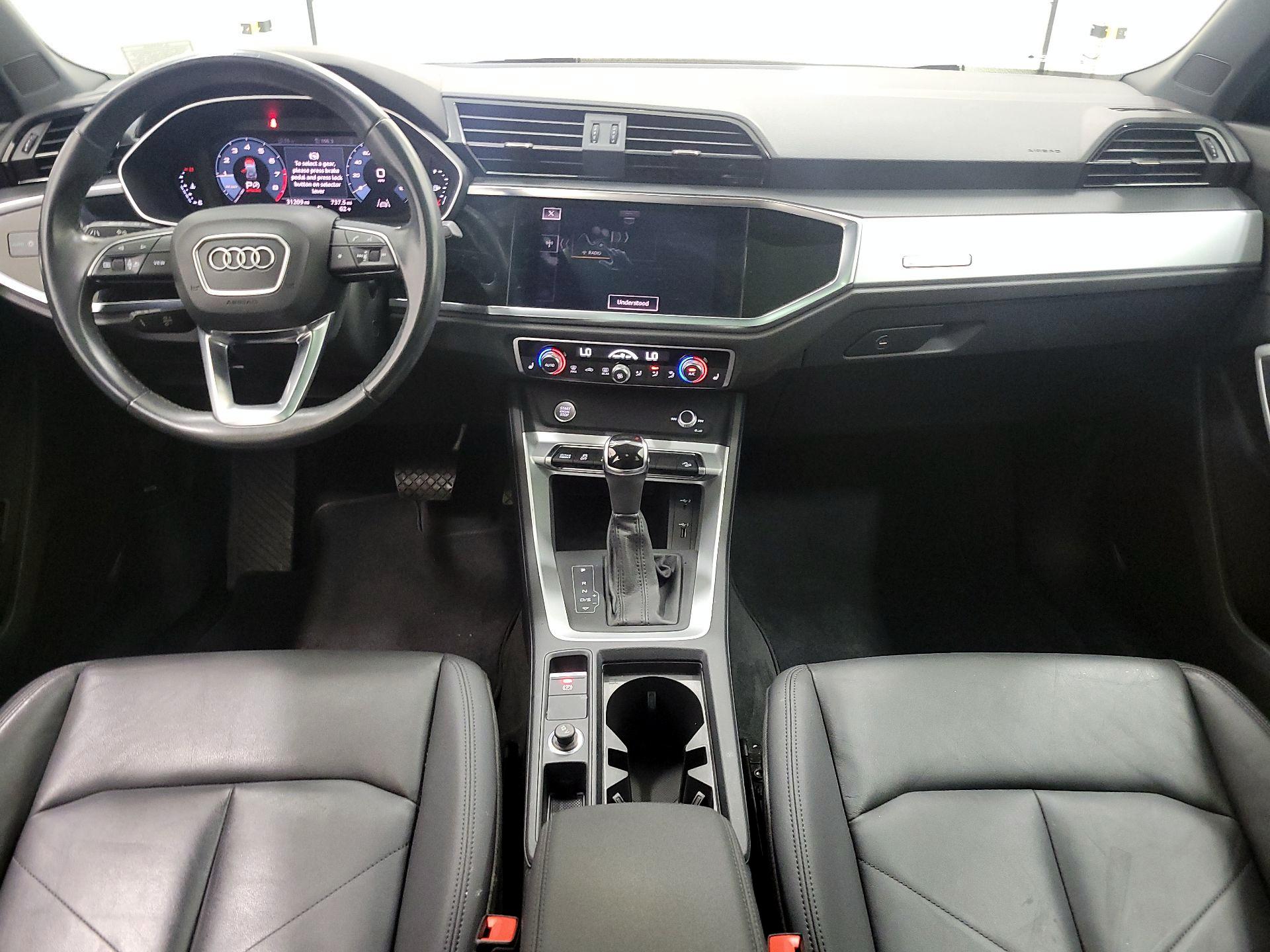 Thumbnail: 2020 Audi Q3 - 9