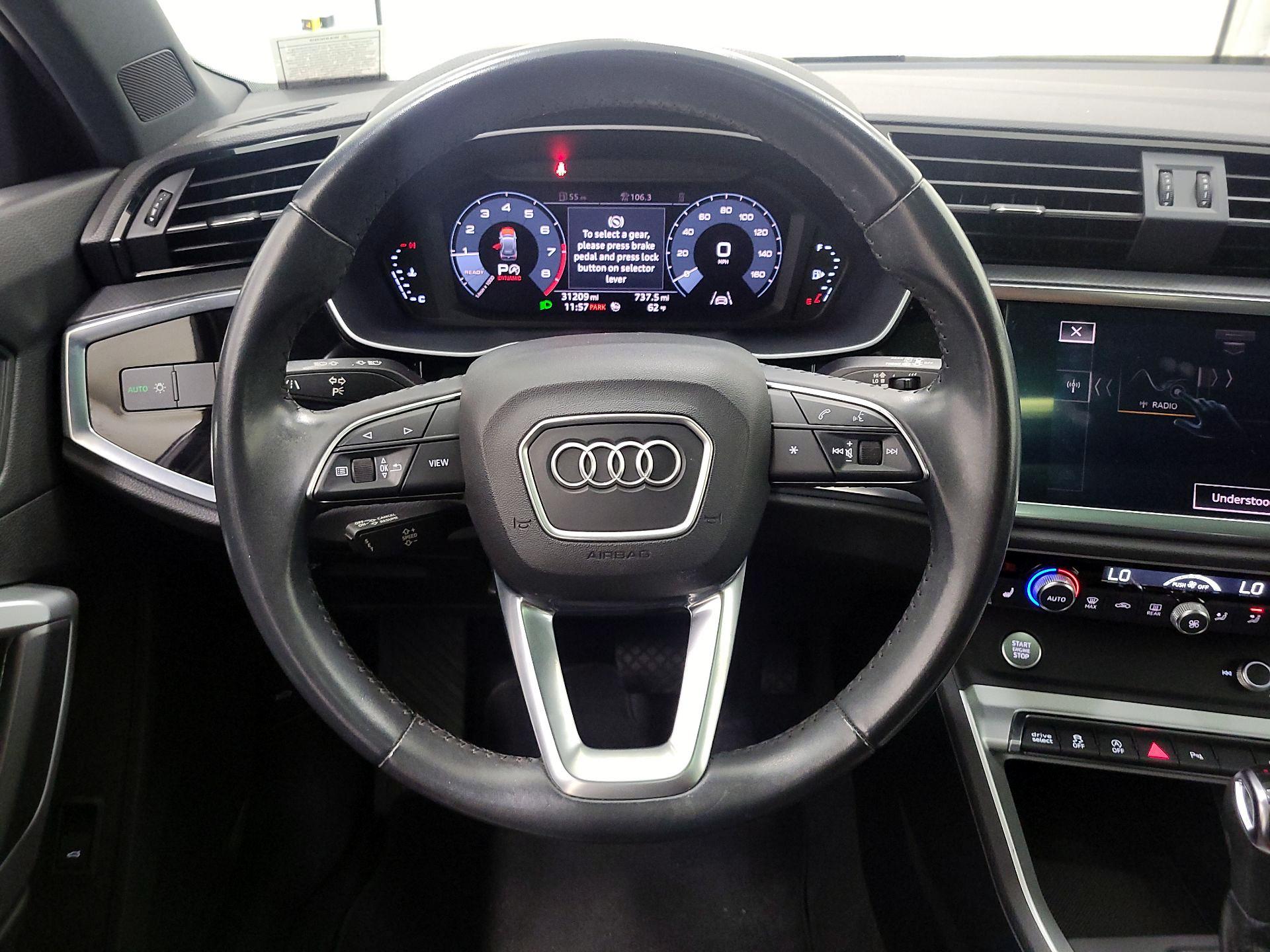 Thumbnail: 2020 Audi Q3 - 10