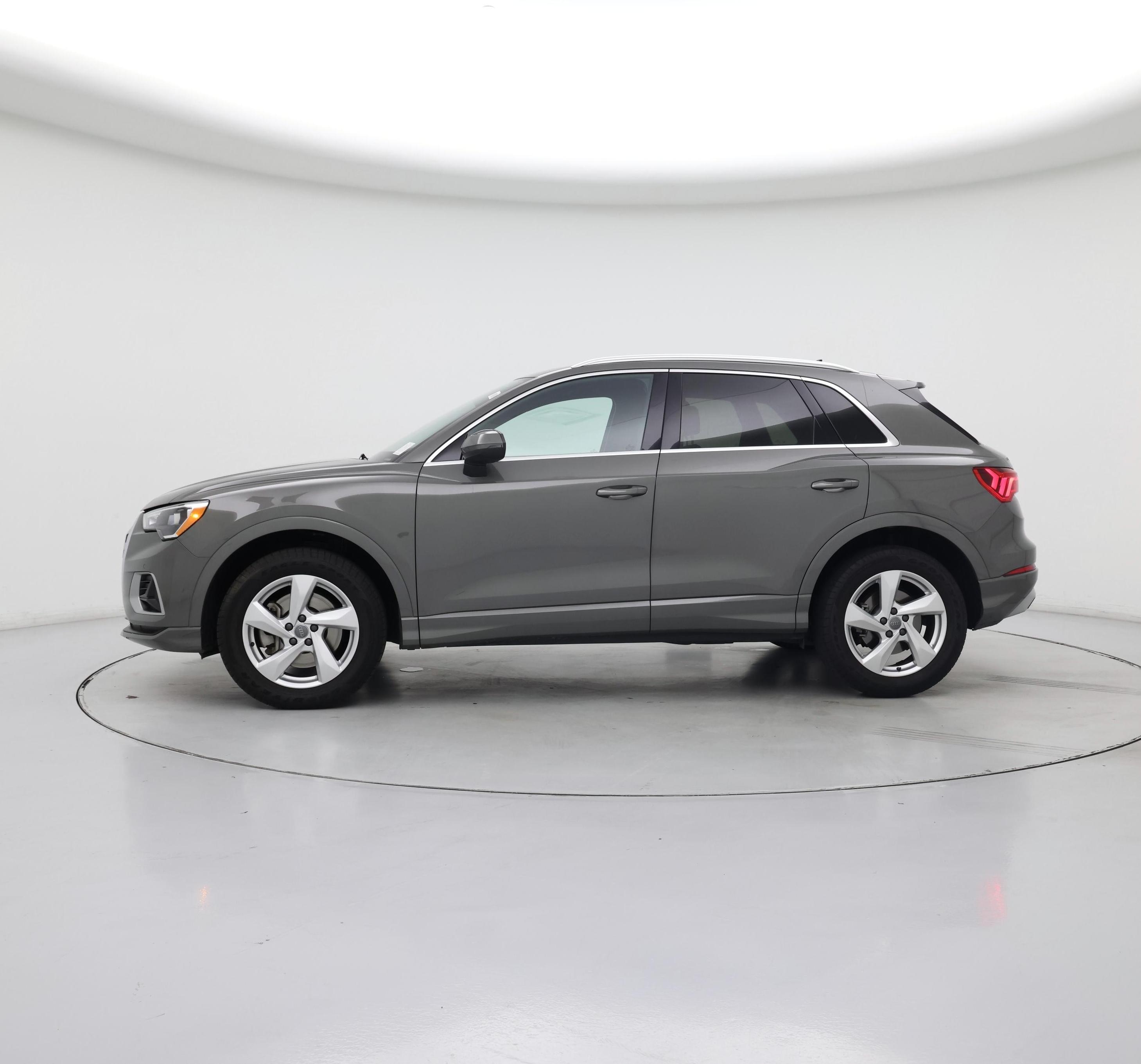 Thumbnail: 2020 Audi Q3 - 3