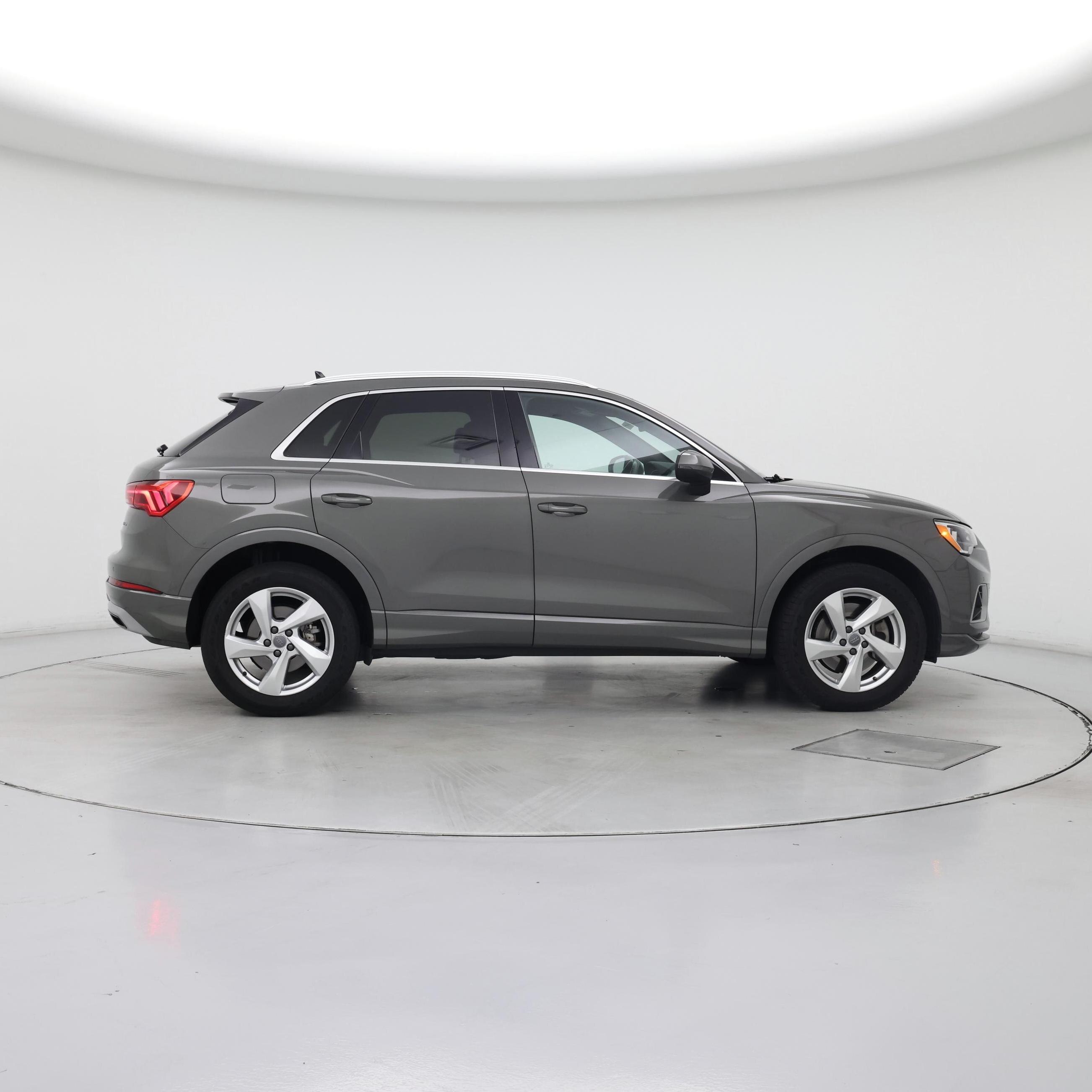 Thumbnail: 2020 Audi Q3 - 7
