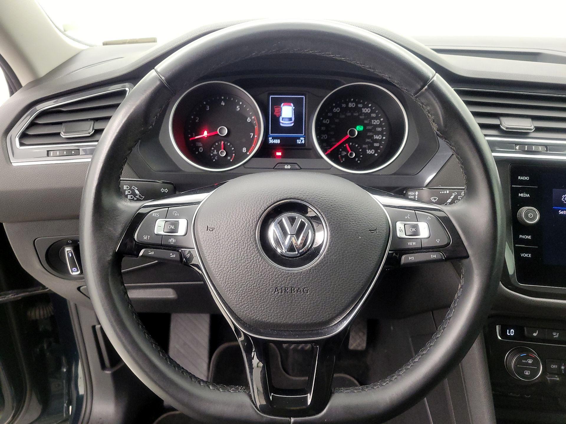 Thumbnail: 2019 Volkswagen Tiguan - 10