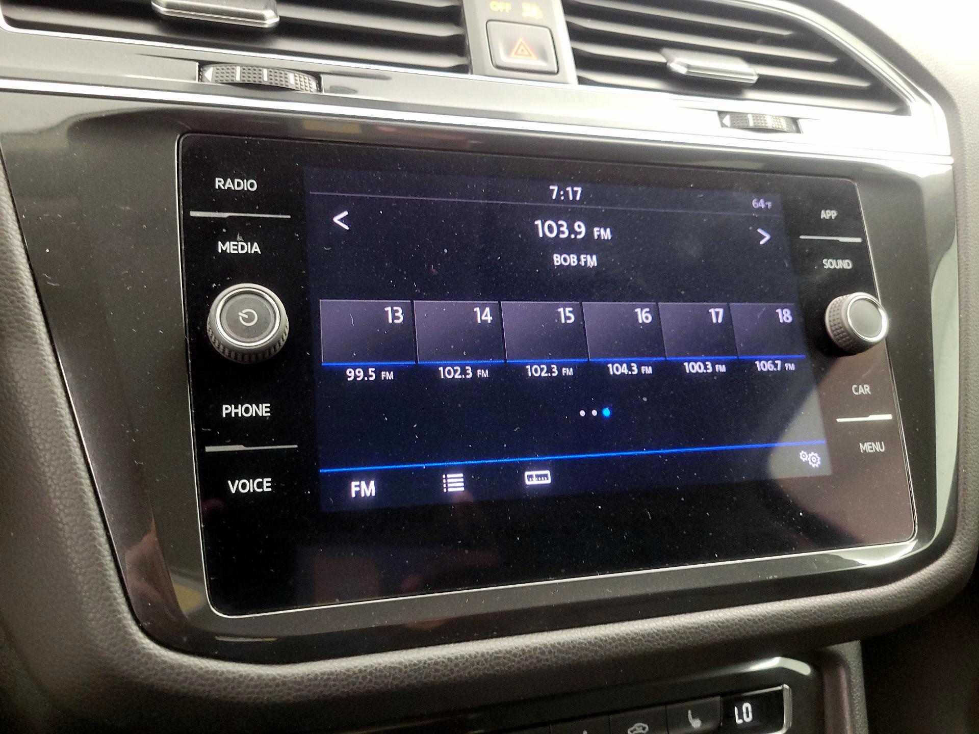 Thumbnail: 2019 Volkswagen Tiguan - 15