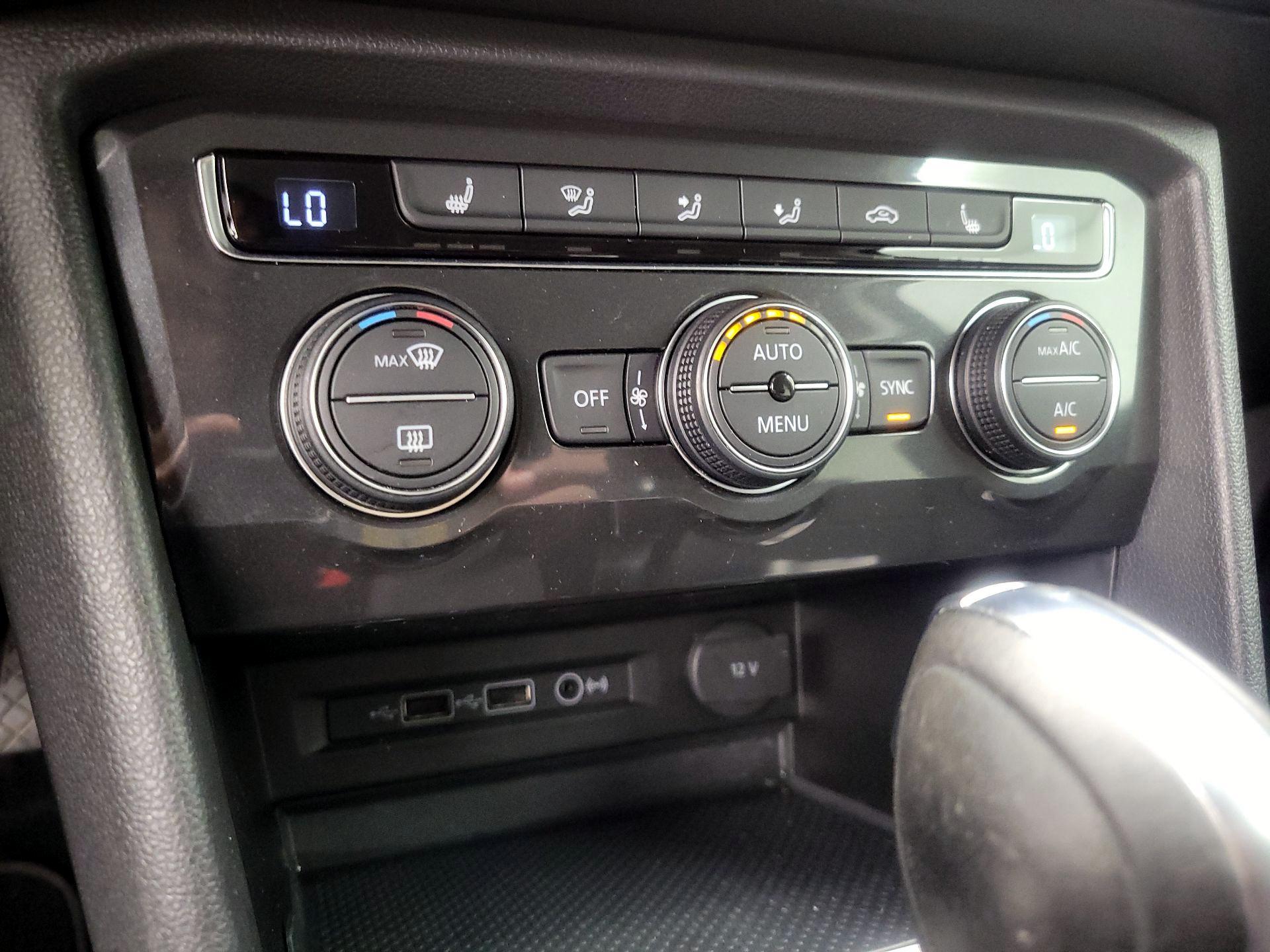 Thumbnail: 2019 Volkswagen Tiguan - 16