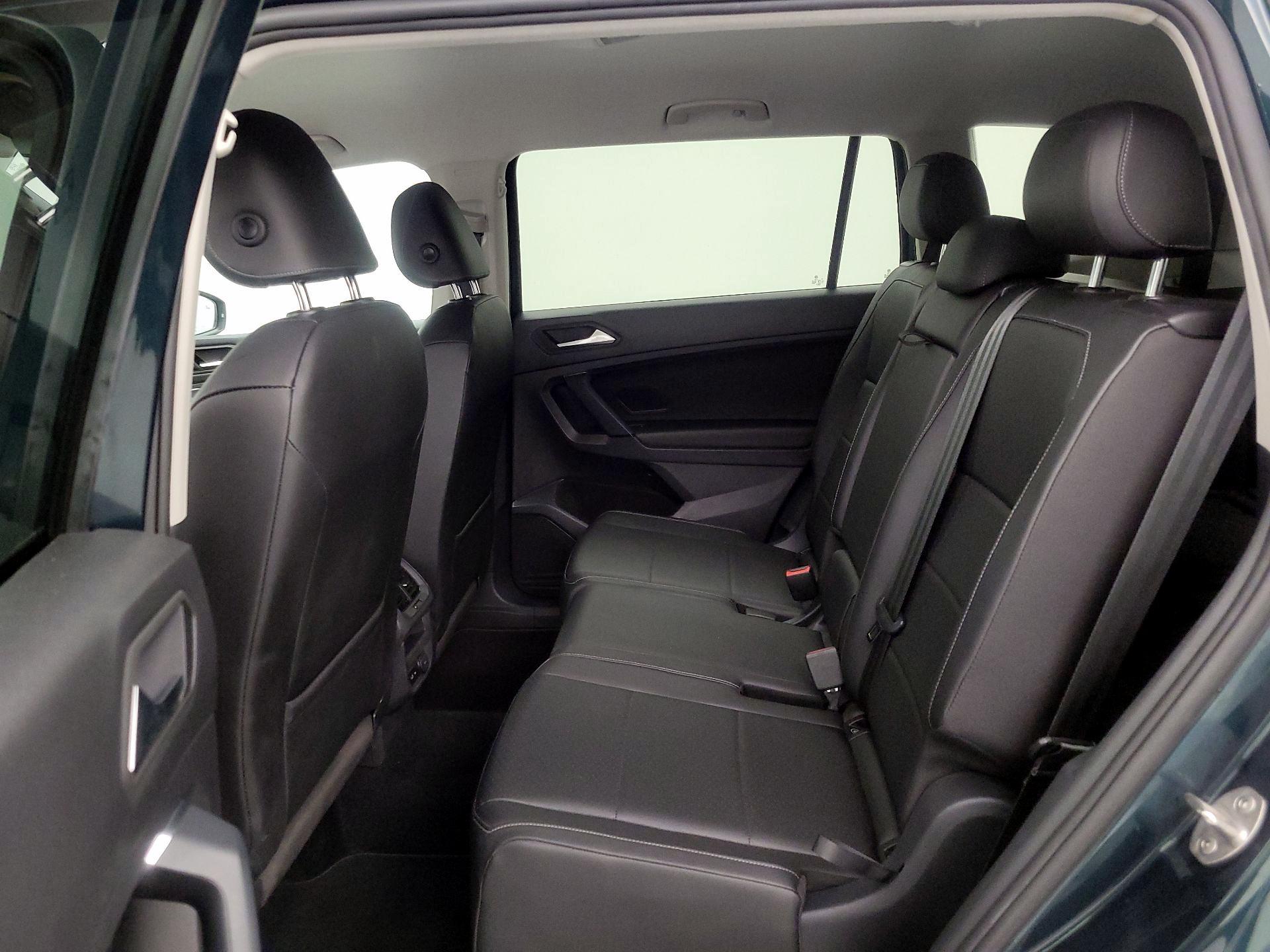 Thumbnail: 2019 Volkswagen Tiguan - 19