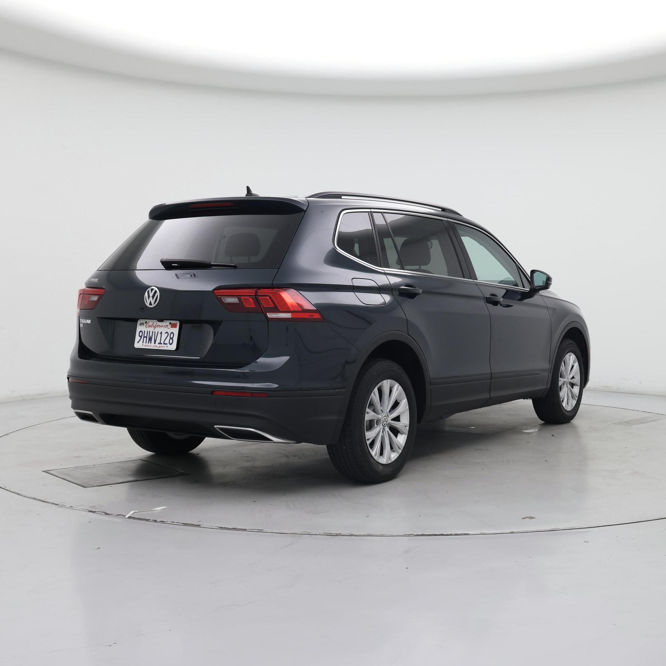 Thumbnail: 2019 Volkswagen Tiguan - 8