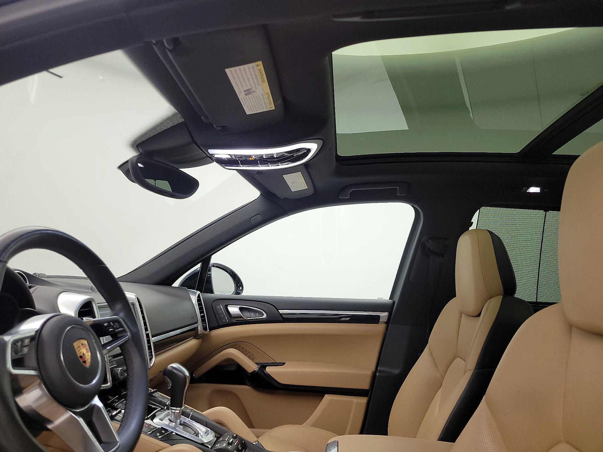 Thumbnail: 2018 Porsche Cayenne - 19
