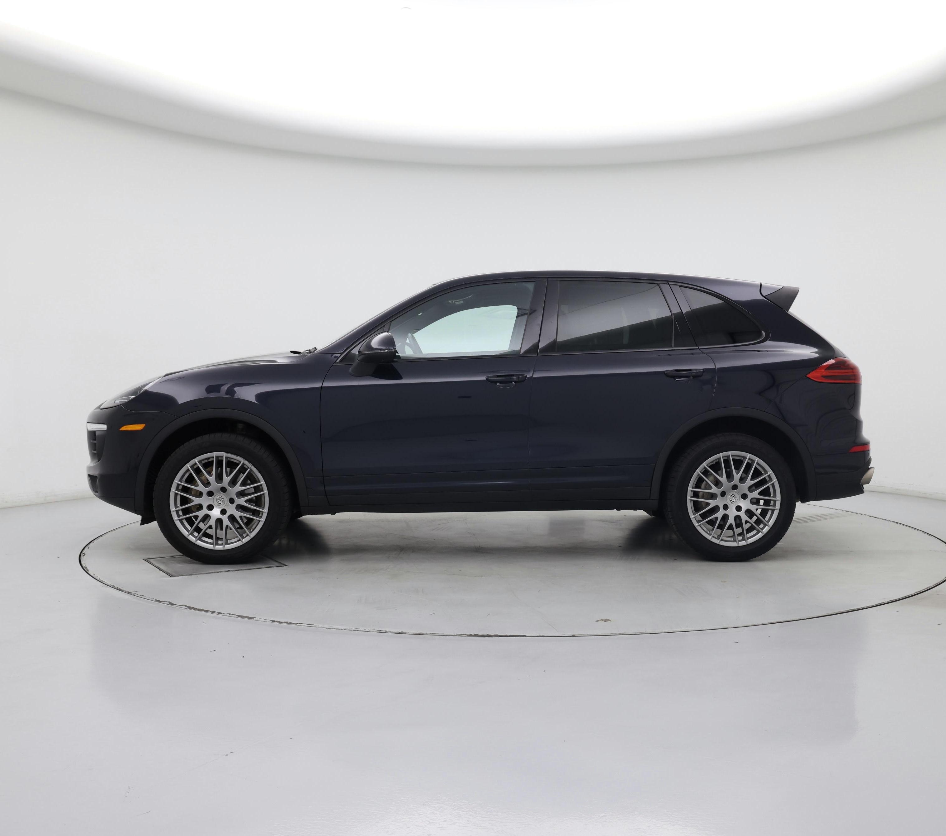 Thumbnail: 2018 Porsche Cayenne - 3