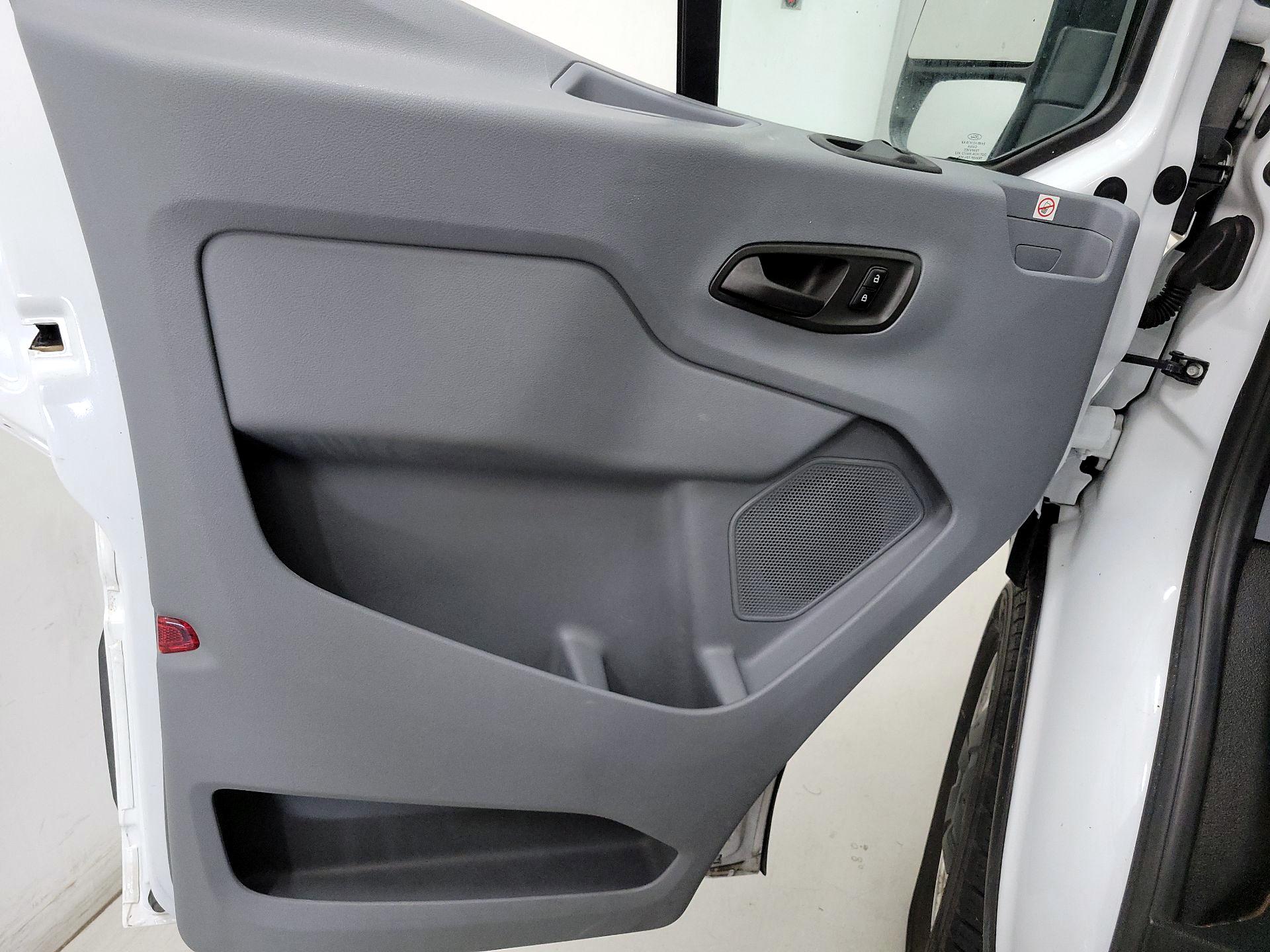 Thumbnail: 2019 Ford Transit Series - 12