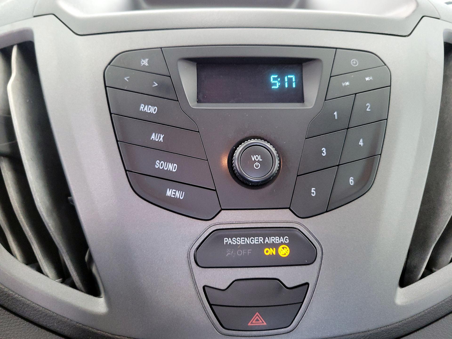 Thumbnail: 2019 Ford Transit Series - 14