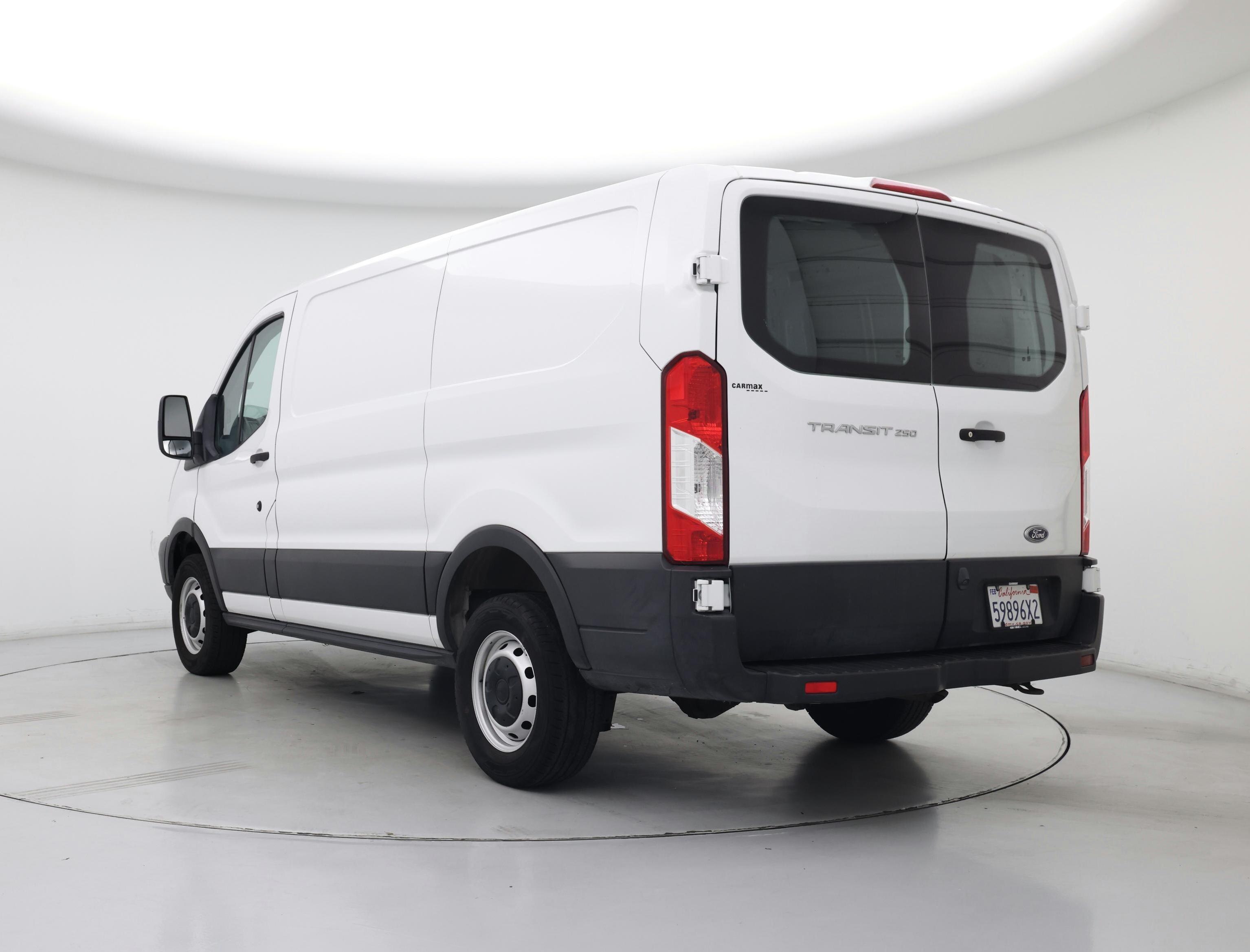Thumbnail: 2019 Ford Transit Series - 2