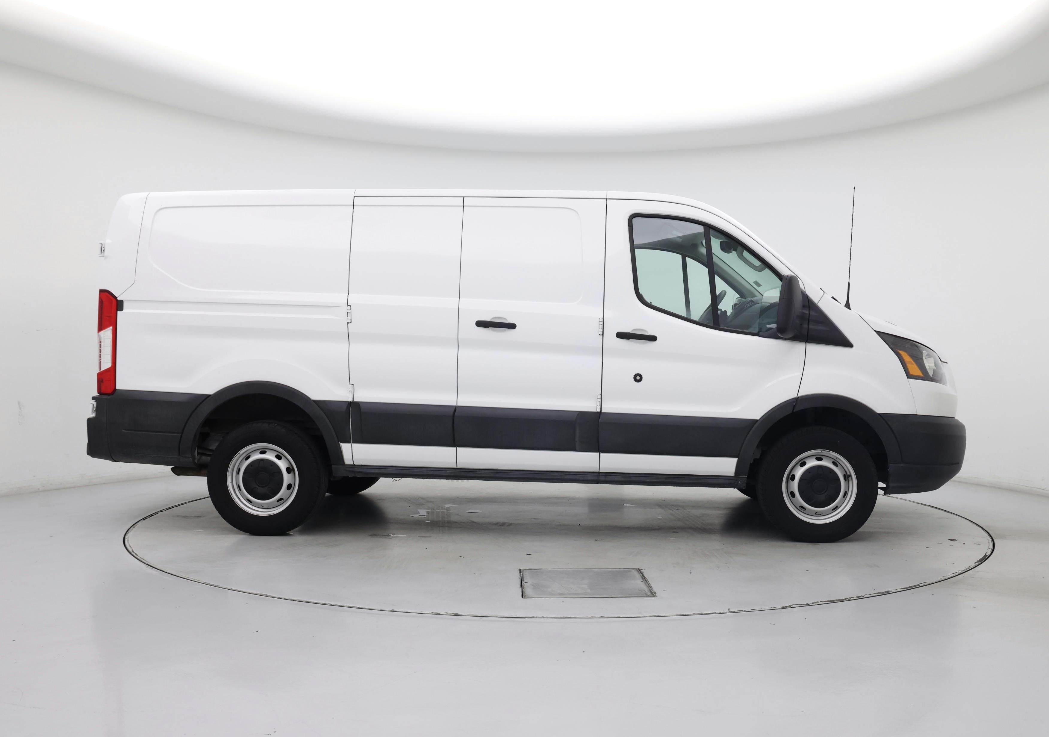 Thumbnail: 2019 Ford Transit Series - 7