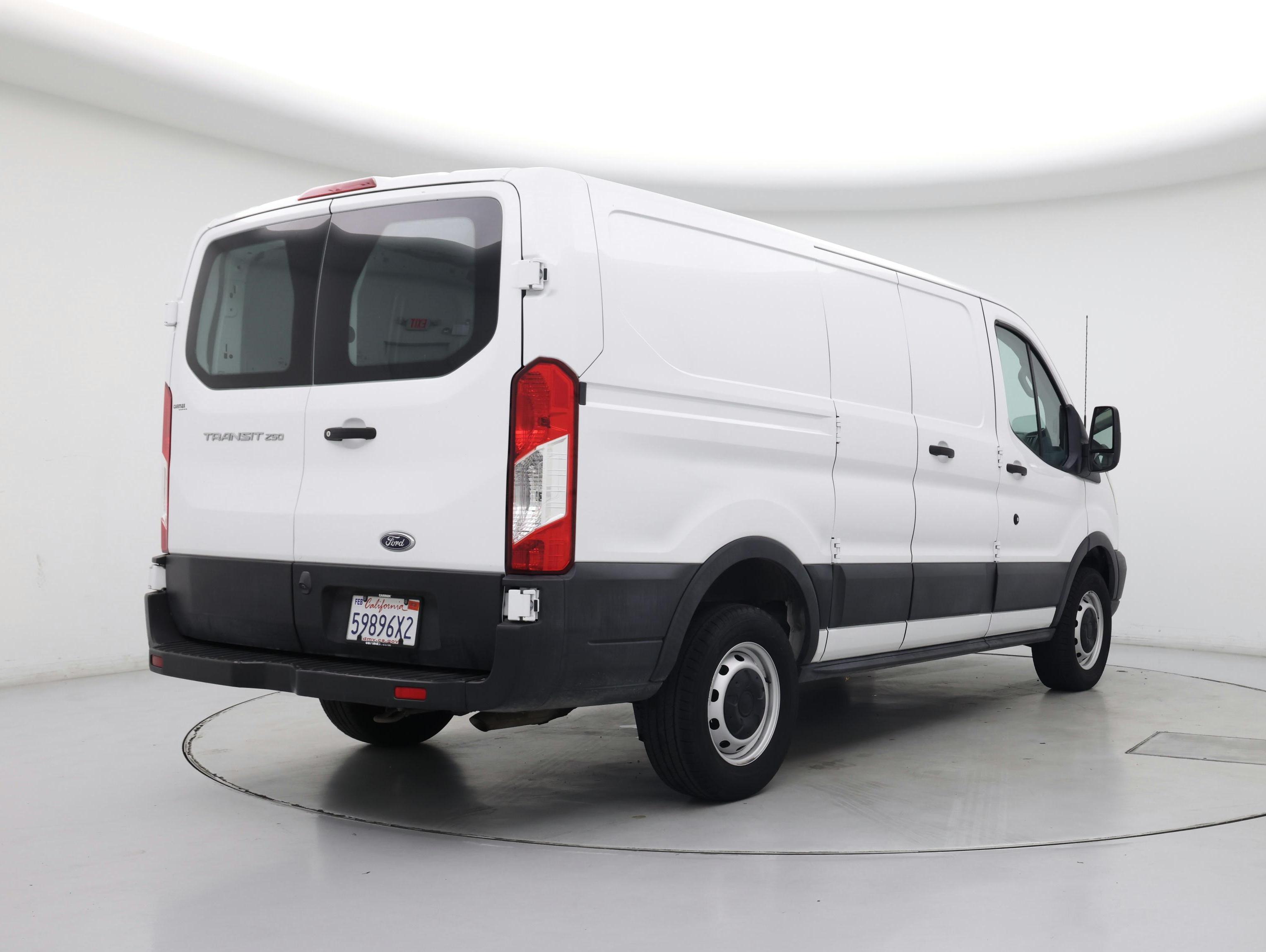 Thumbnail: 2019 Ford Transit Series - 8