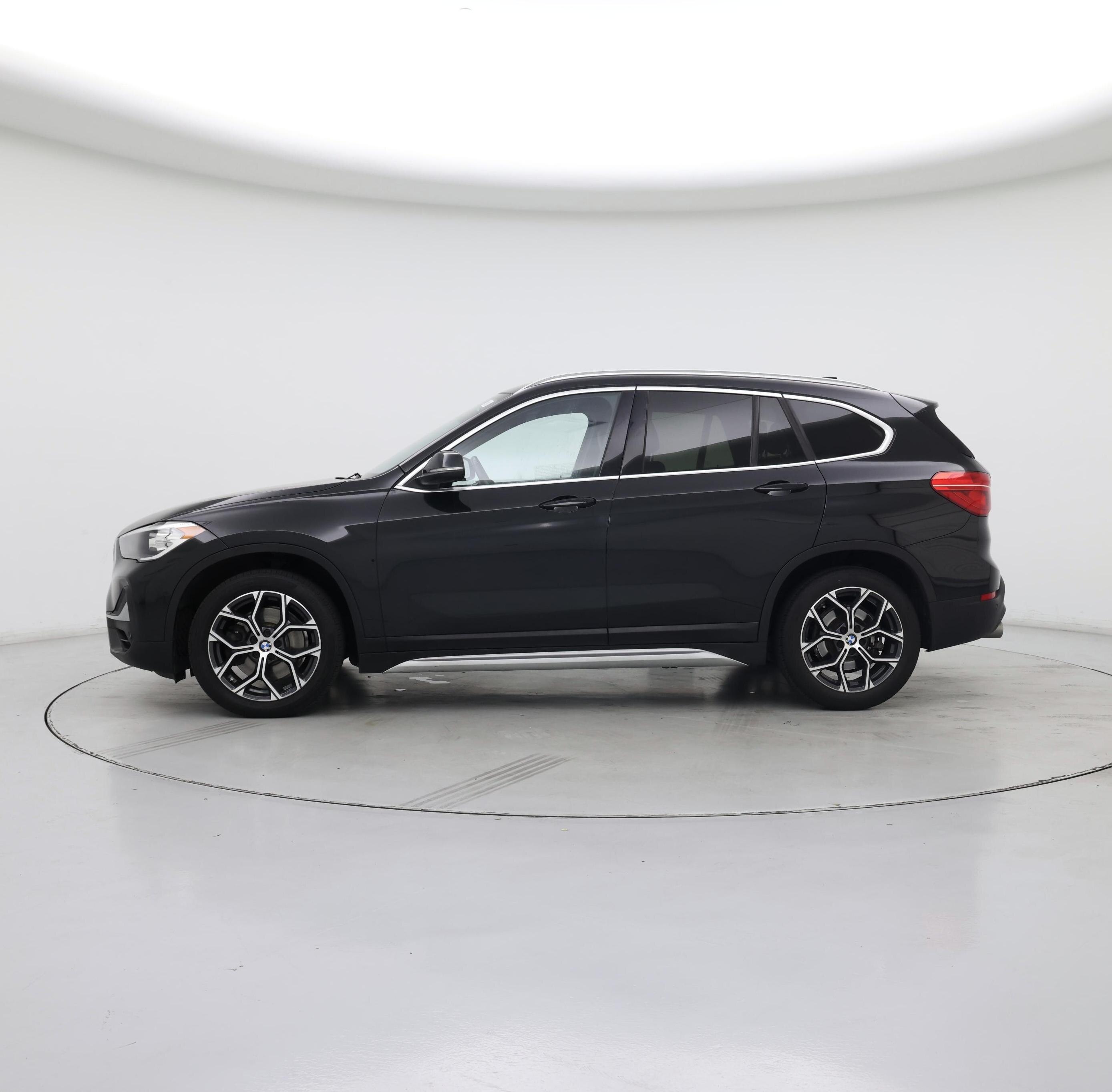 Thumbnail: 2020 BMW X1 - 3