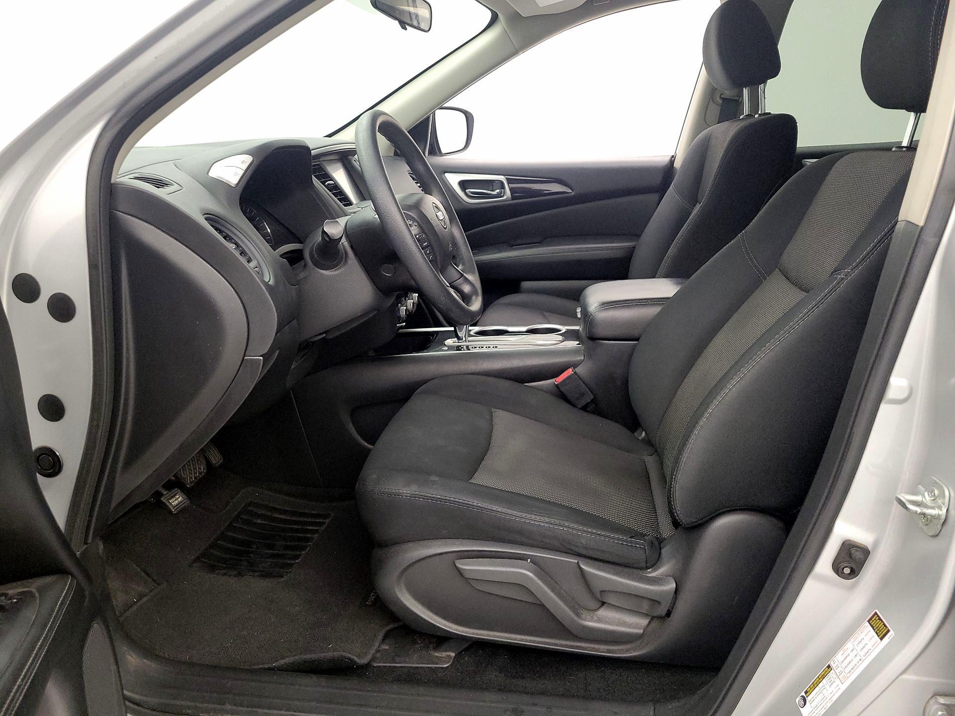 Thumbnail: 2019 Nissan Pathfinder - 11