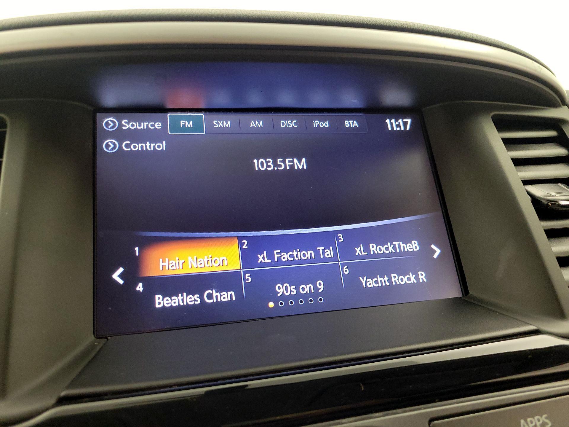 Thumbnail: 2019 Nissan Pathfinder - 15