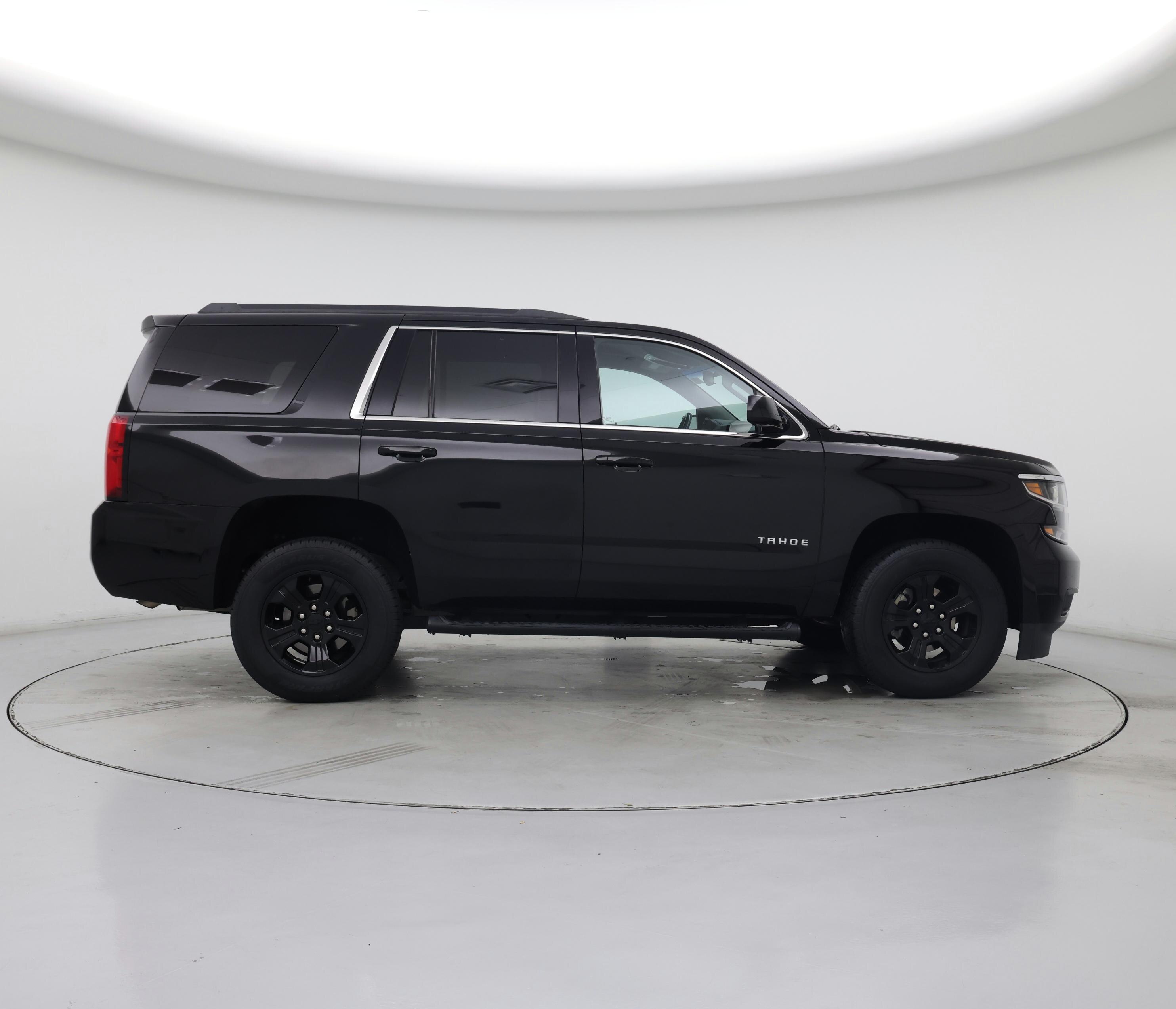 Thumbnail: 2019 Chevrolet Tahoe - 7