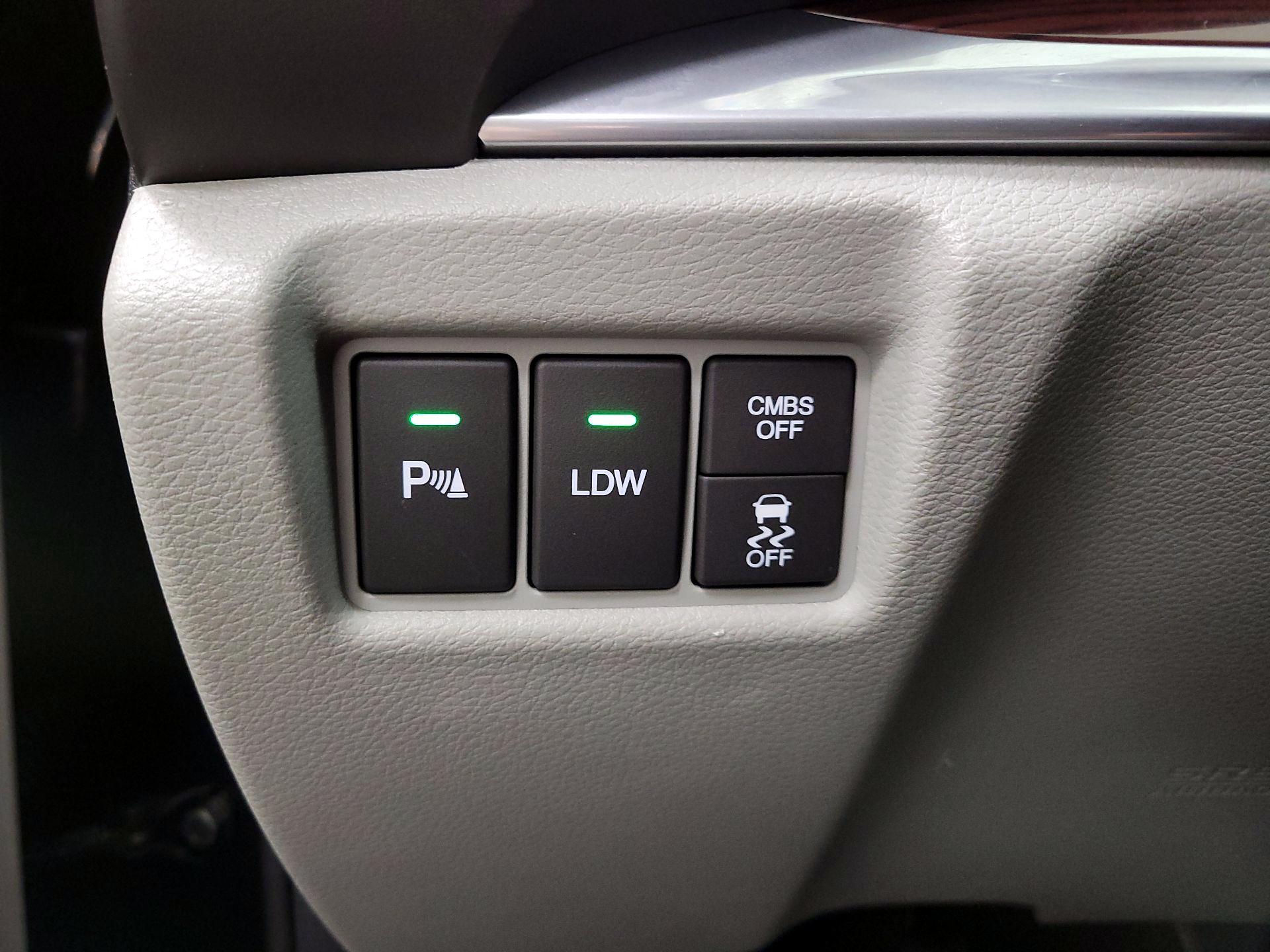 Thumbnail: 2015 Acura MDX - 13