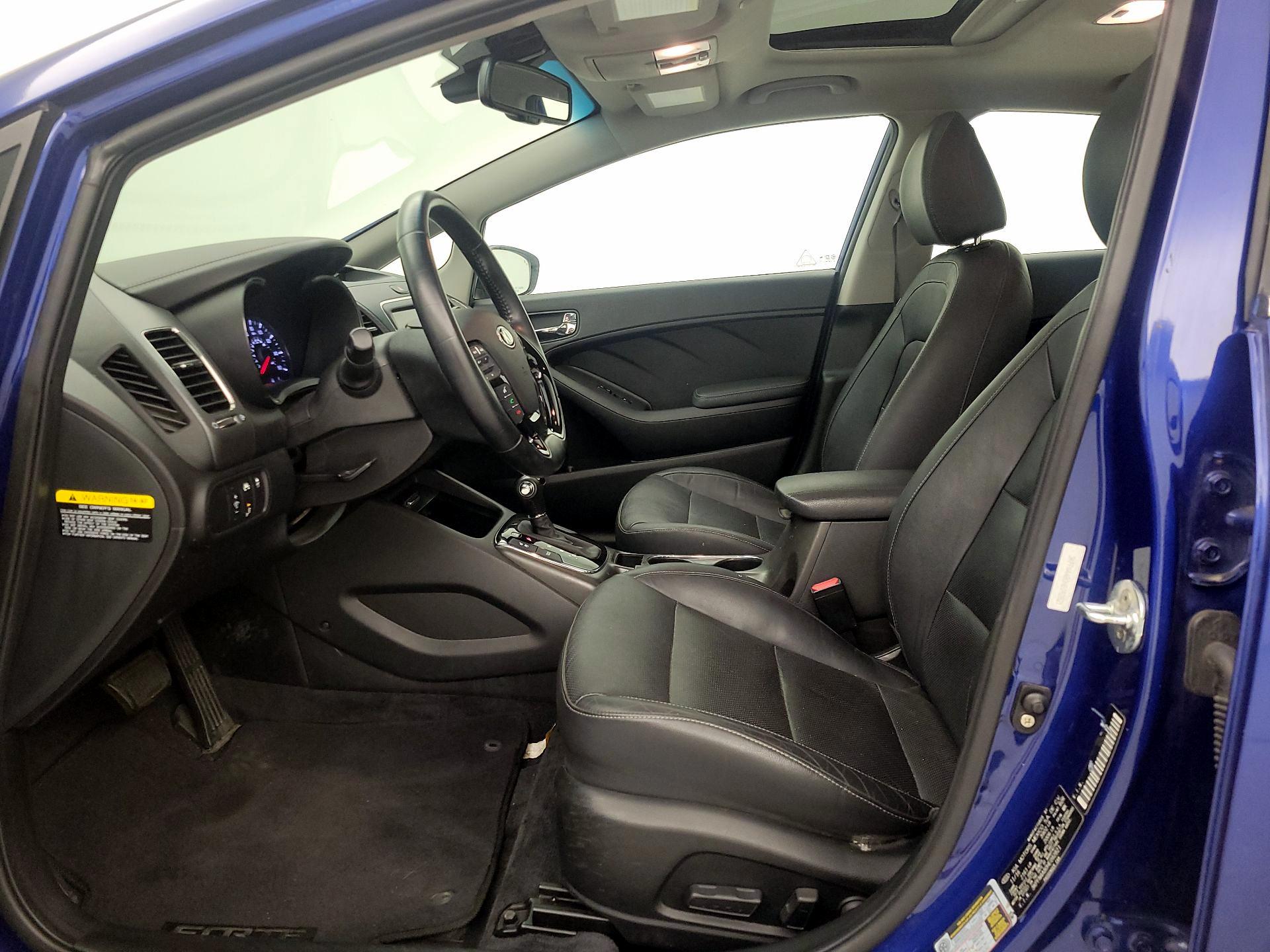 Thumbnail: 2017 Kia Forte - 11