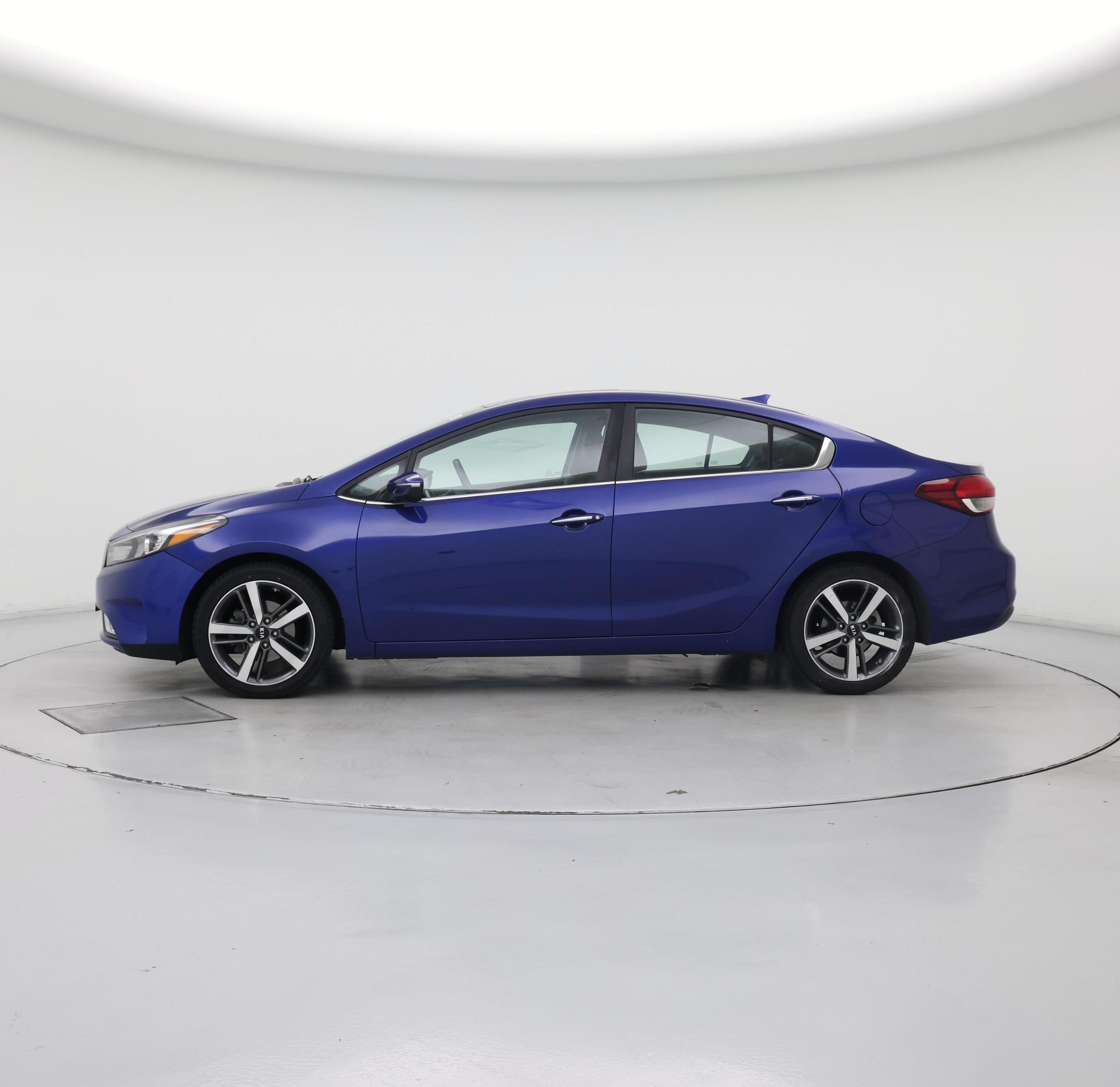 Thumbnail: 2017 Kia Forte - 3
