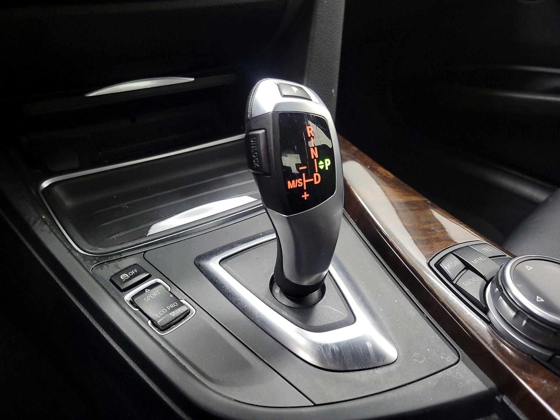 Thumbnail: 2014 BMW 3 Series - 17