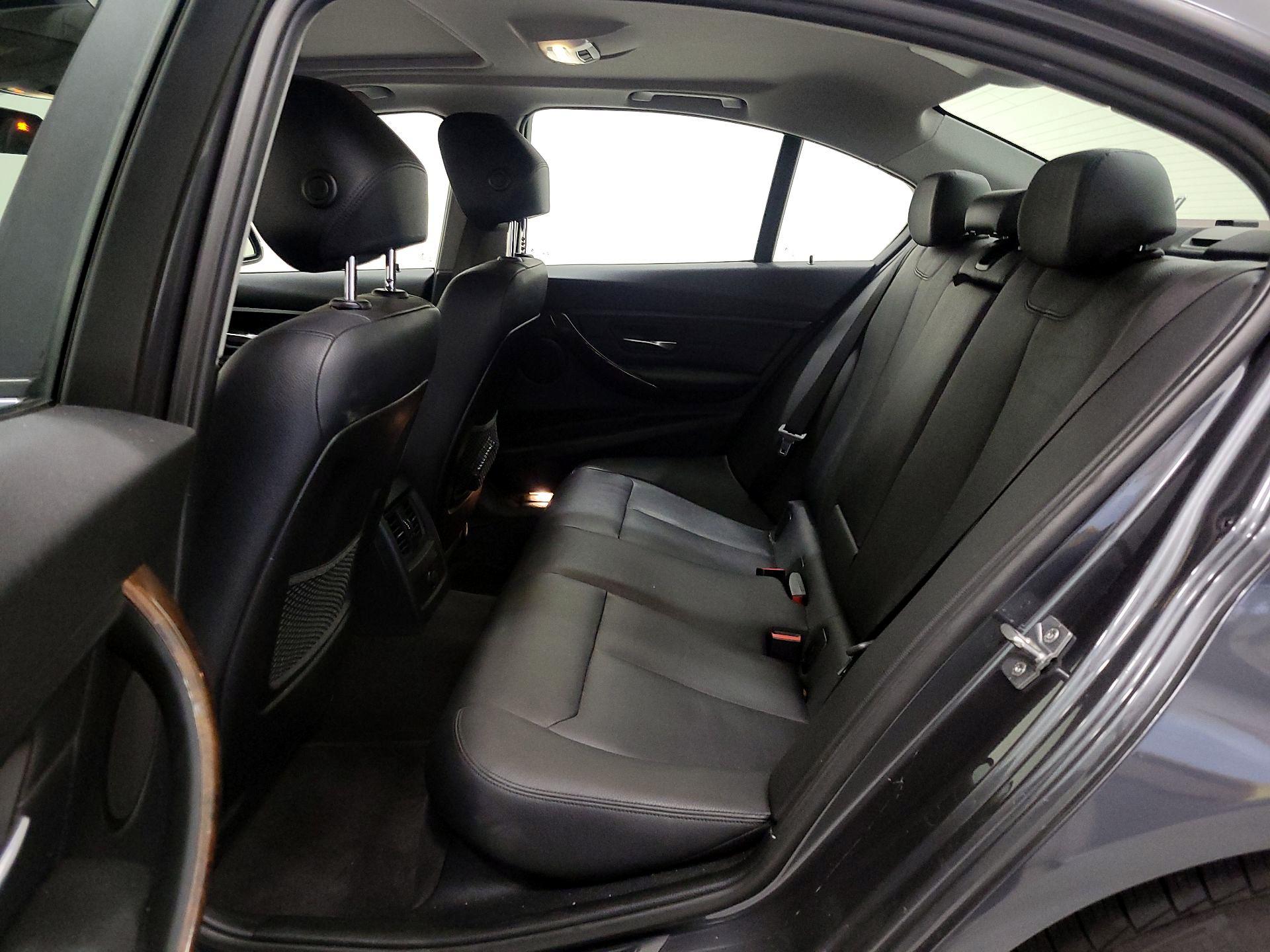Thumbnail: 2014 BMW 3 Series - 20