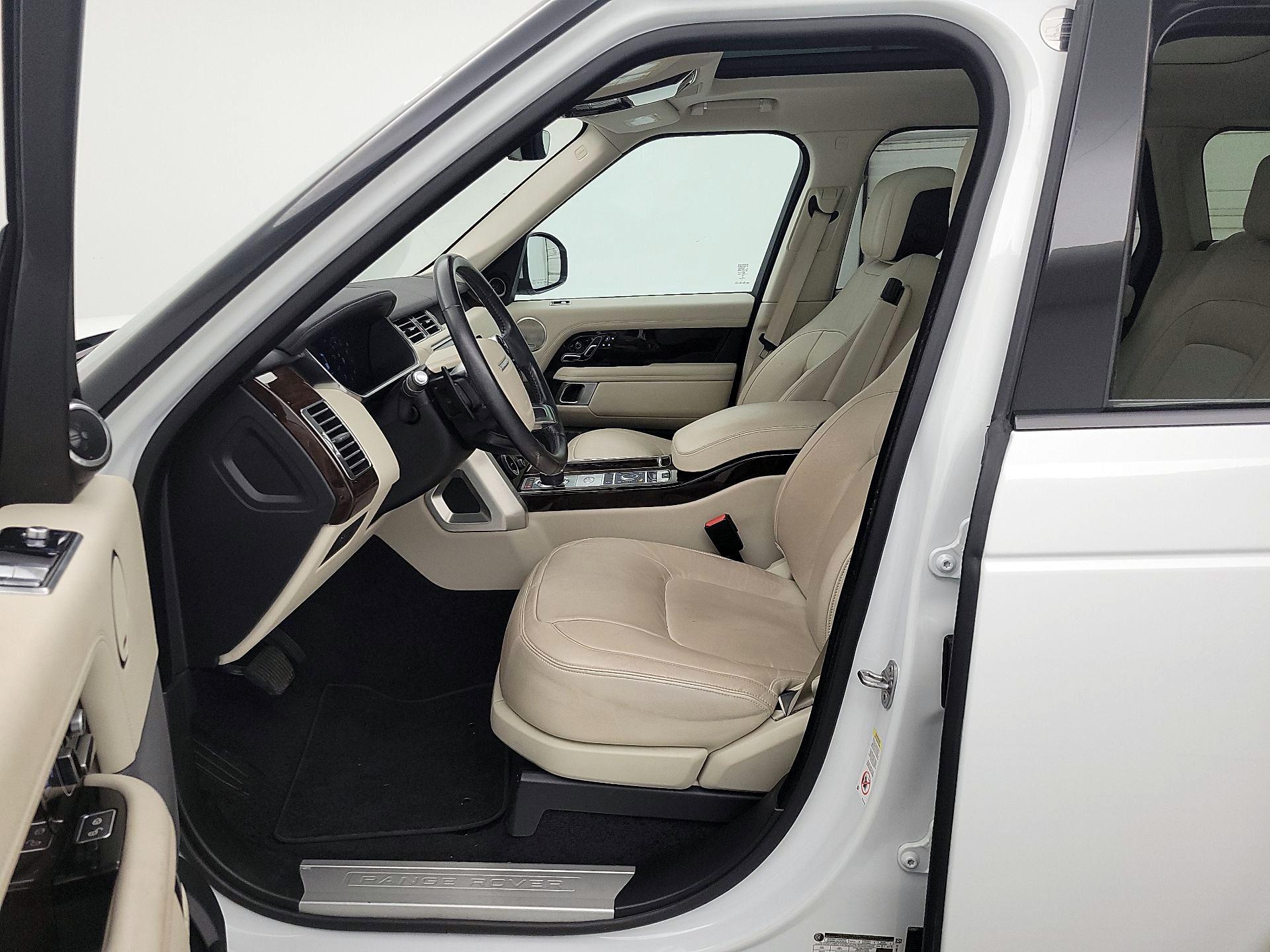Thumbnail: 2020 Land Rover Range Rover - 11