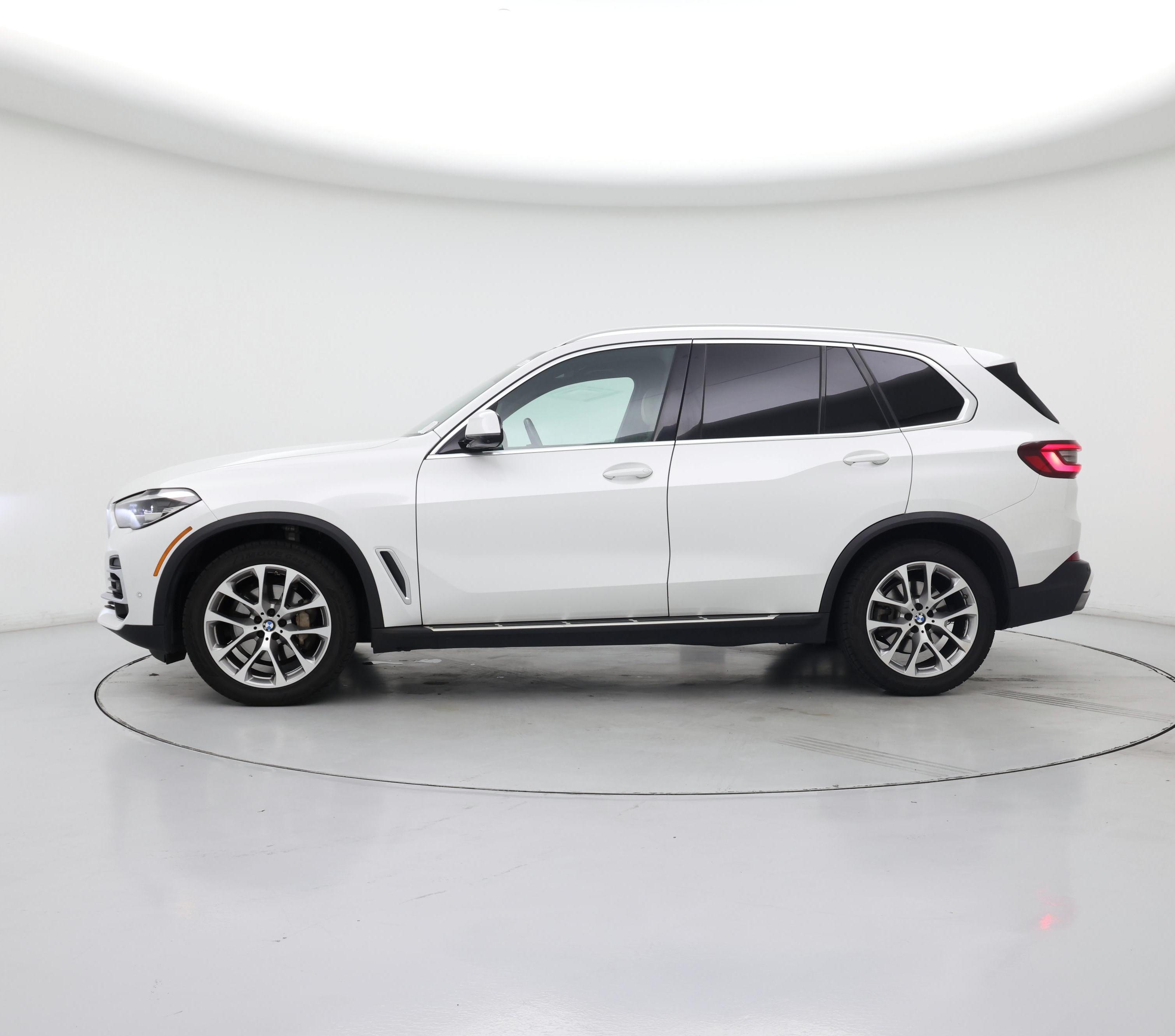 Thumbnail: 2022 BMW X5 - 3