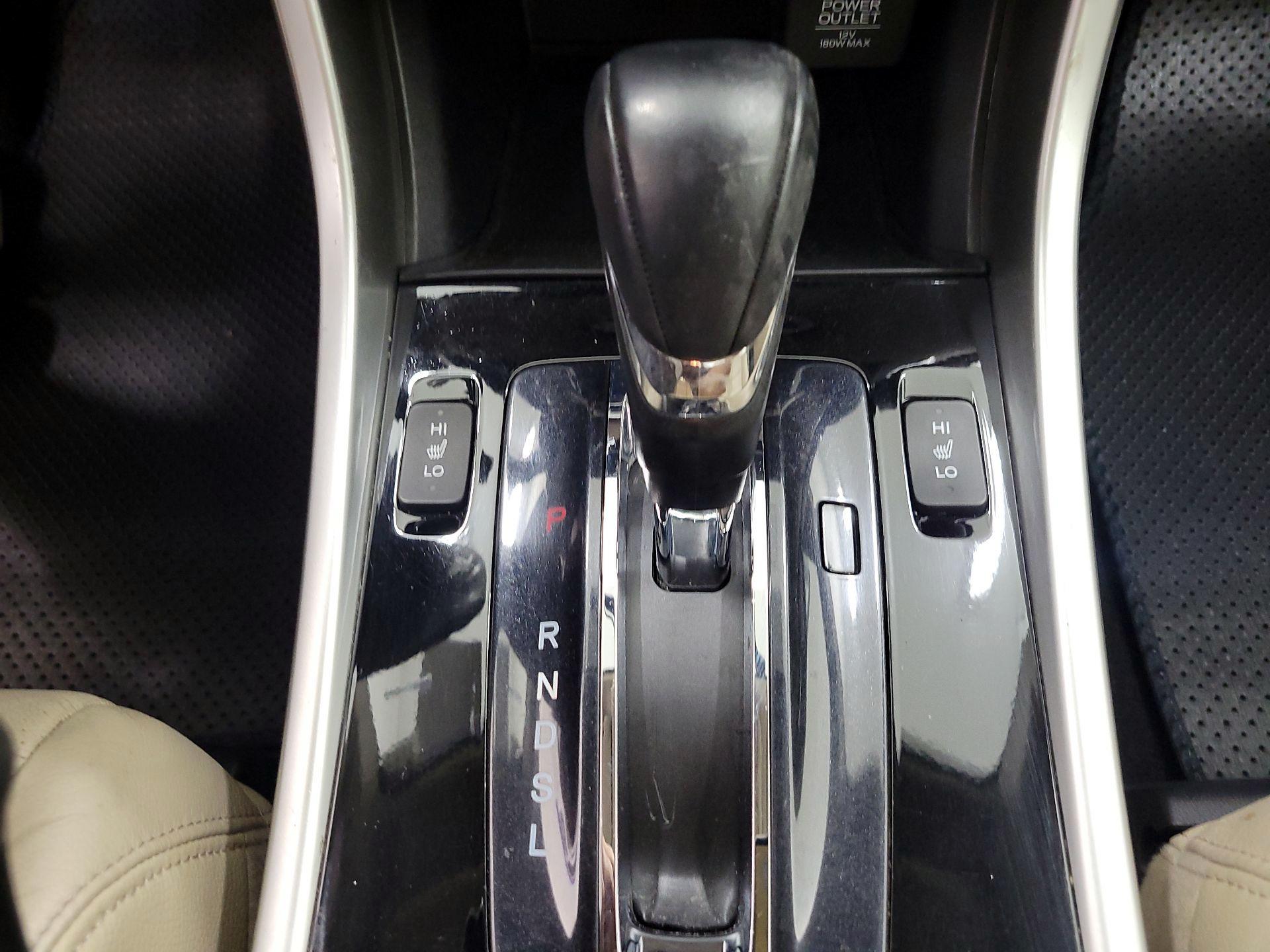 Thumbnail: 2016 Honda Accord - 18