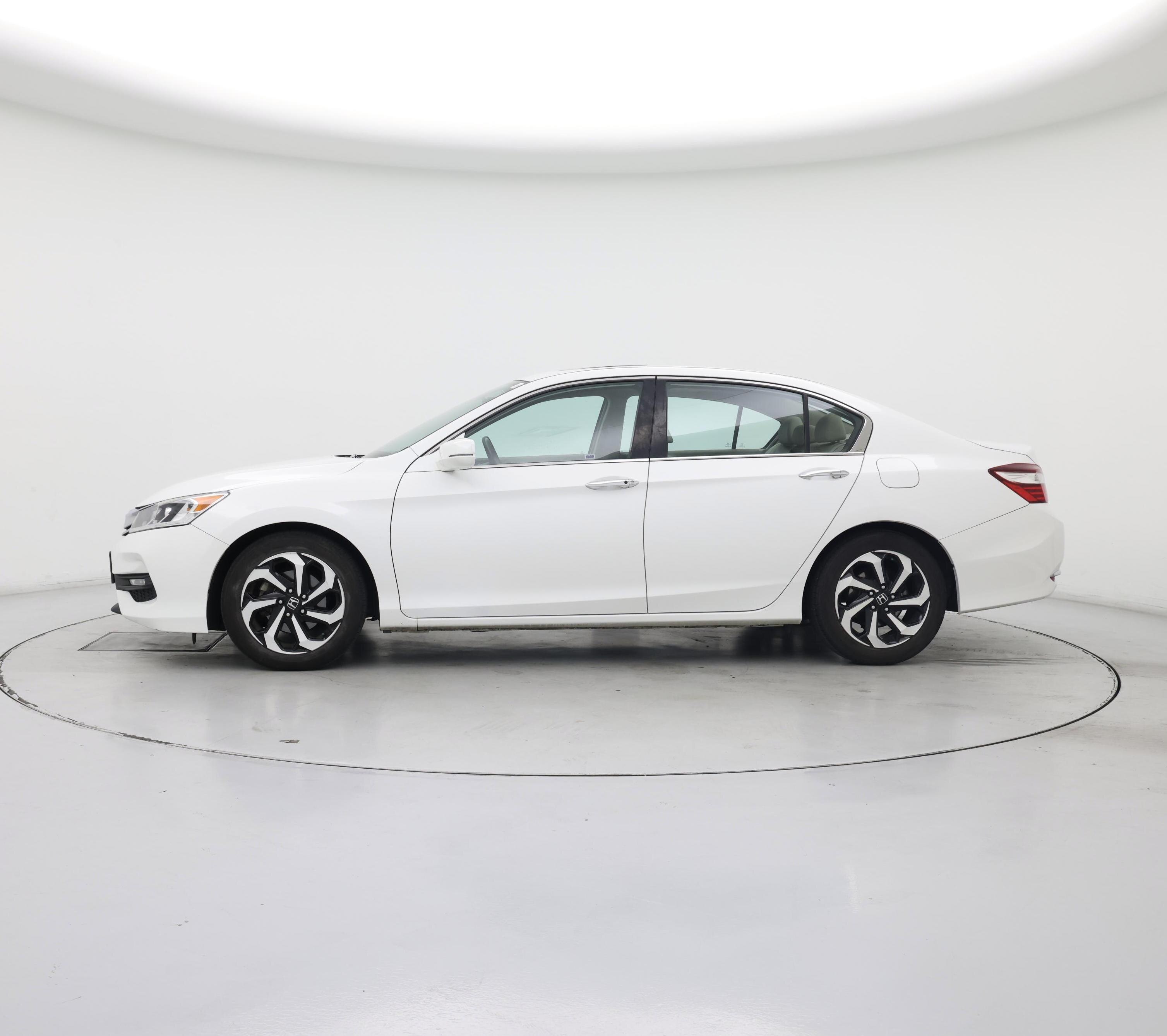 Thumbnail: 2016 Honda Accord - 3