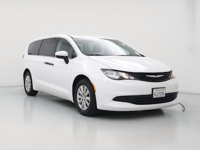 White 2018 Chrysler Pacifica L