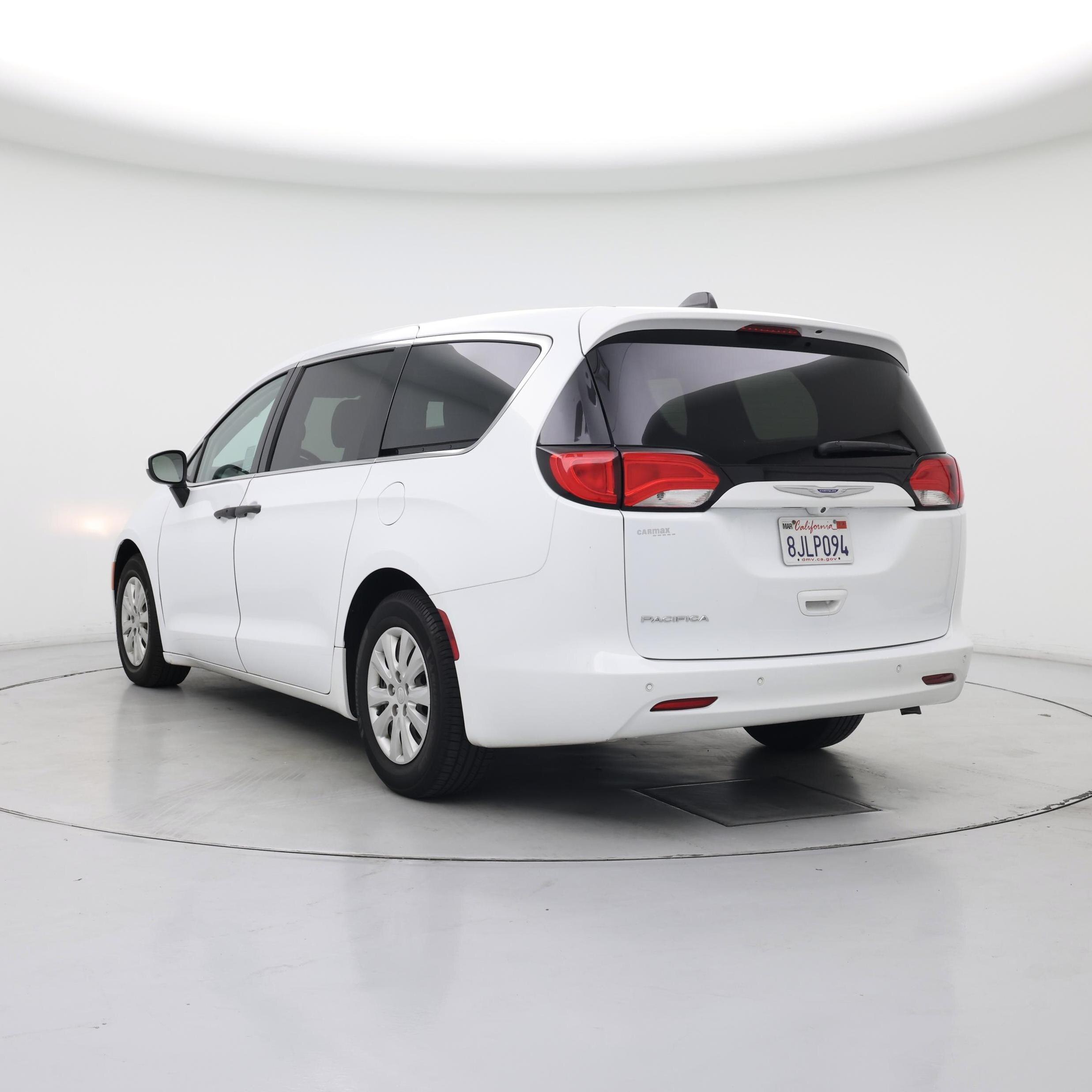 Thumbnail: 2018 Chrysler Pacifica - 2