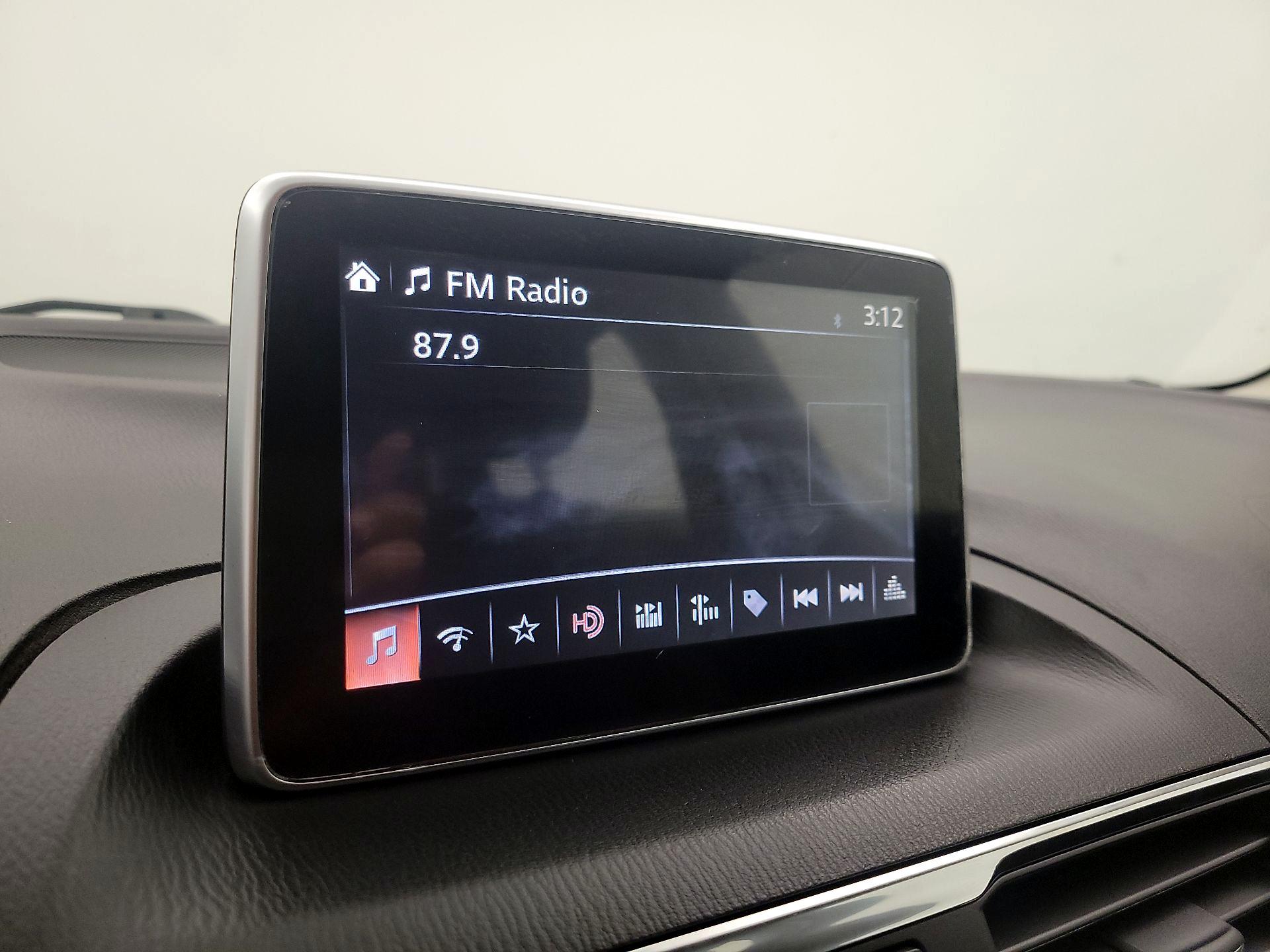 Thumbnail: 2015 Mazda Mazda3 - 16