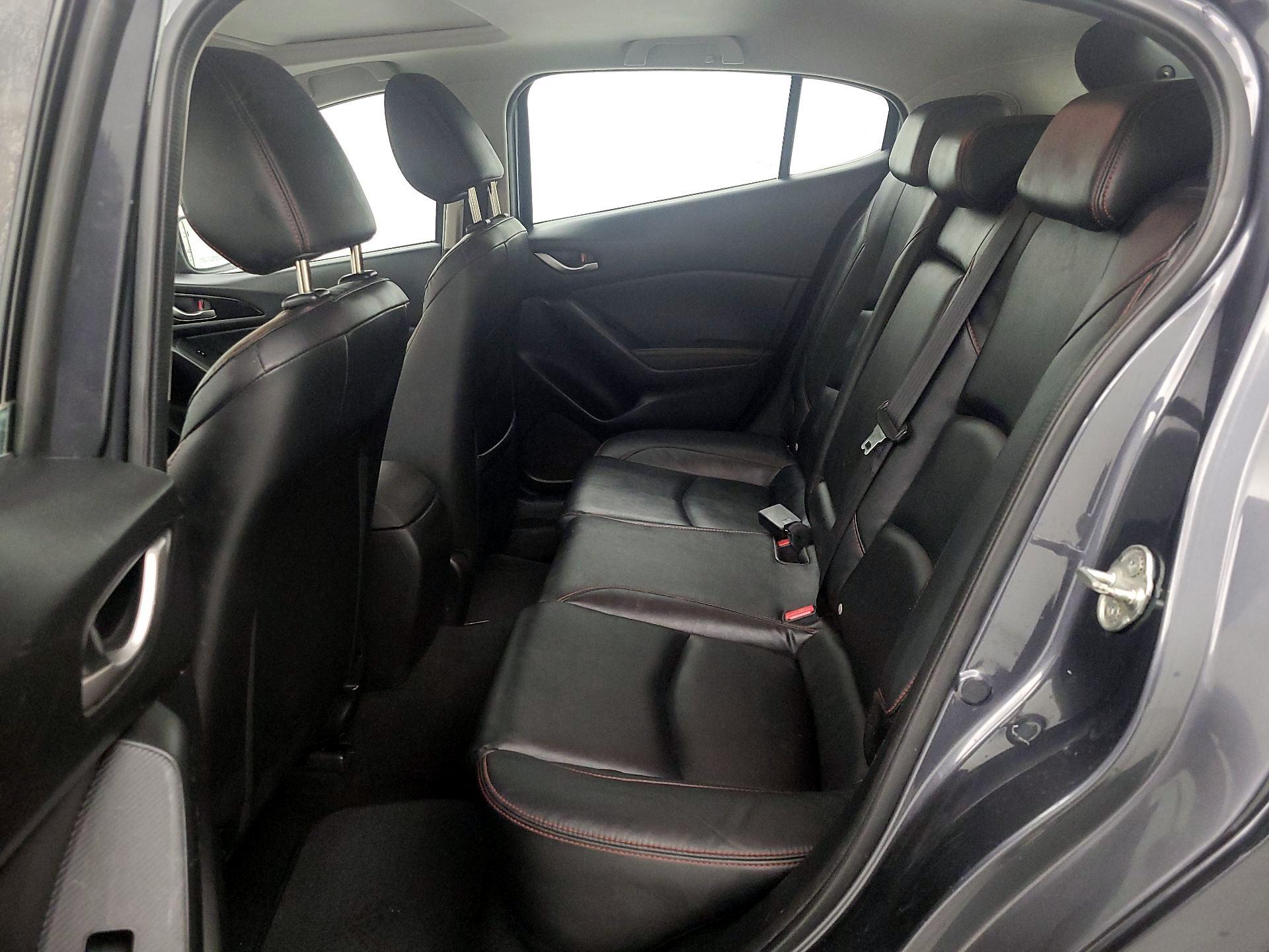 Thumbnail: 2015 Mazda Mazda3 - 20
