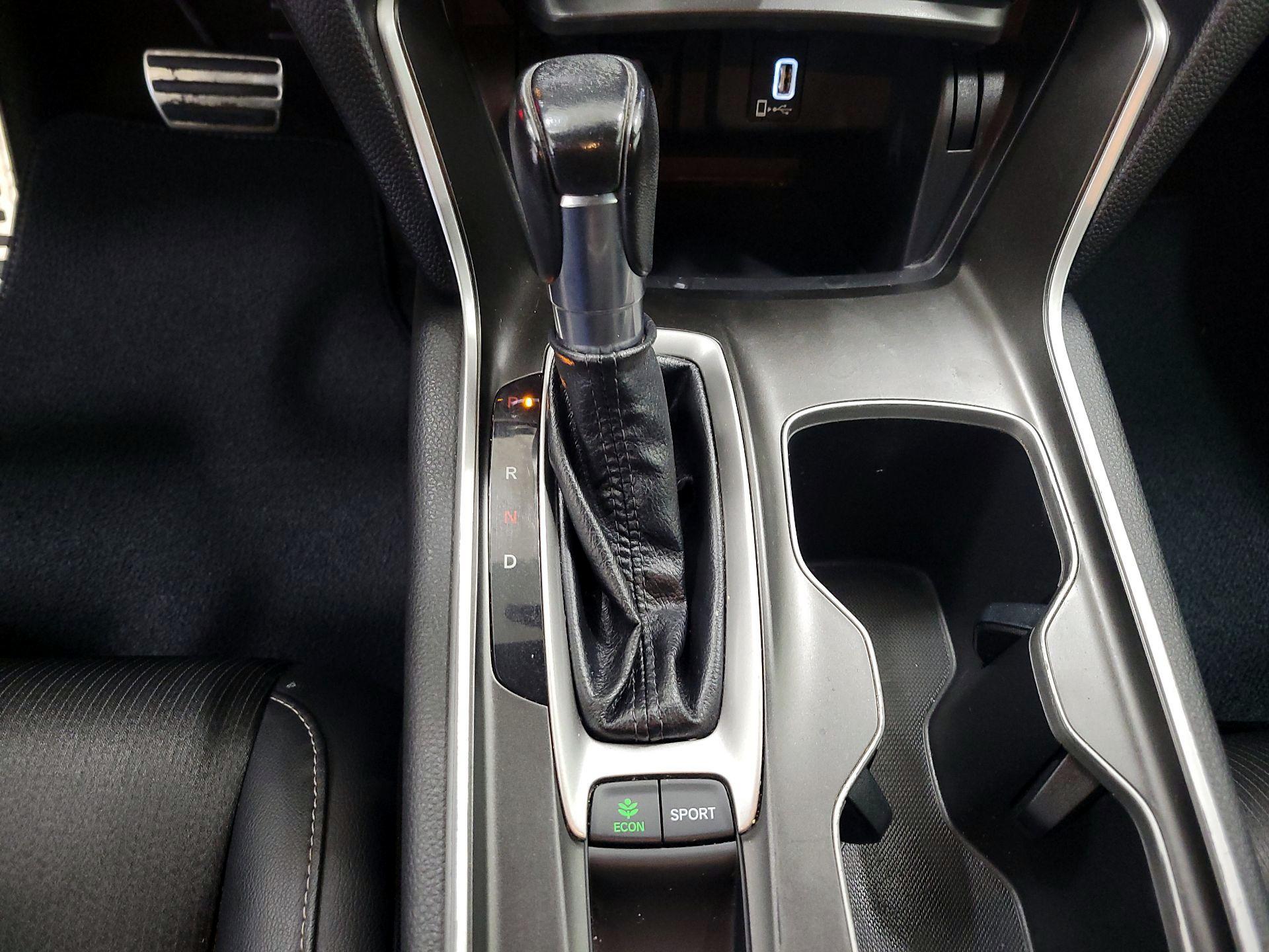 Thumbnail: 2018 Honda Accord - 17