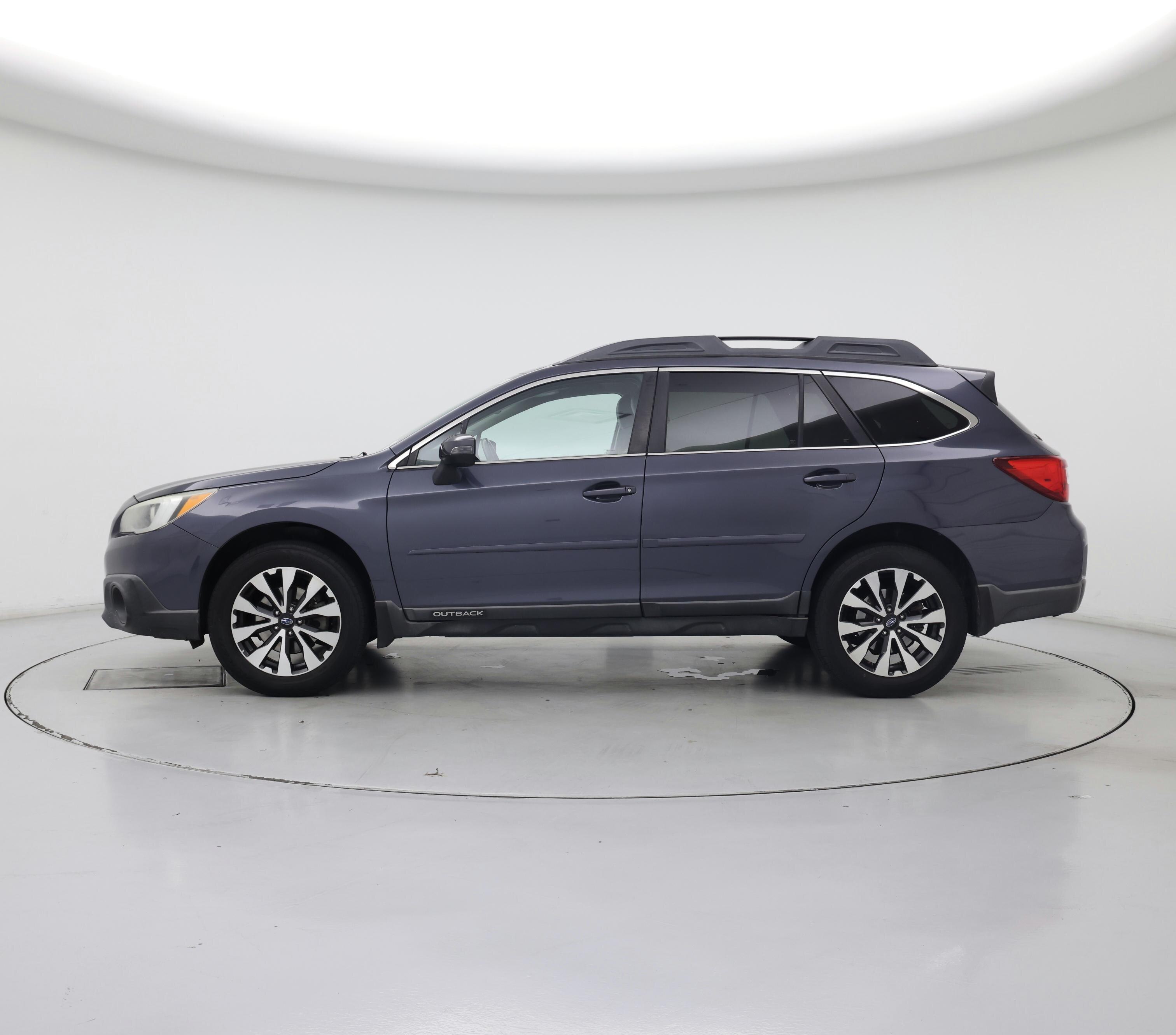 Thumbnail: 2016 Subaru Outback - 3
