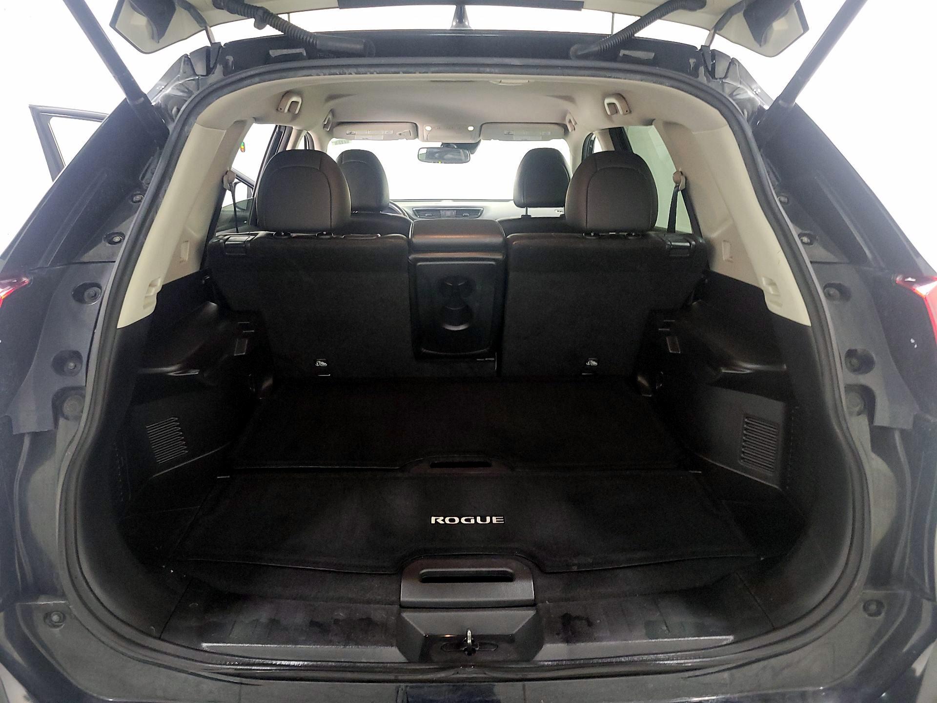 Thumbnail: 2019 Nissan Rogue - 20