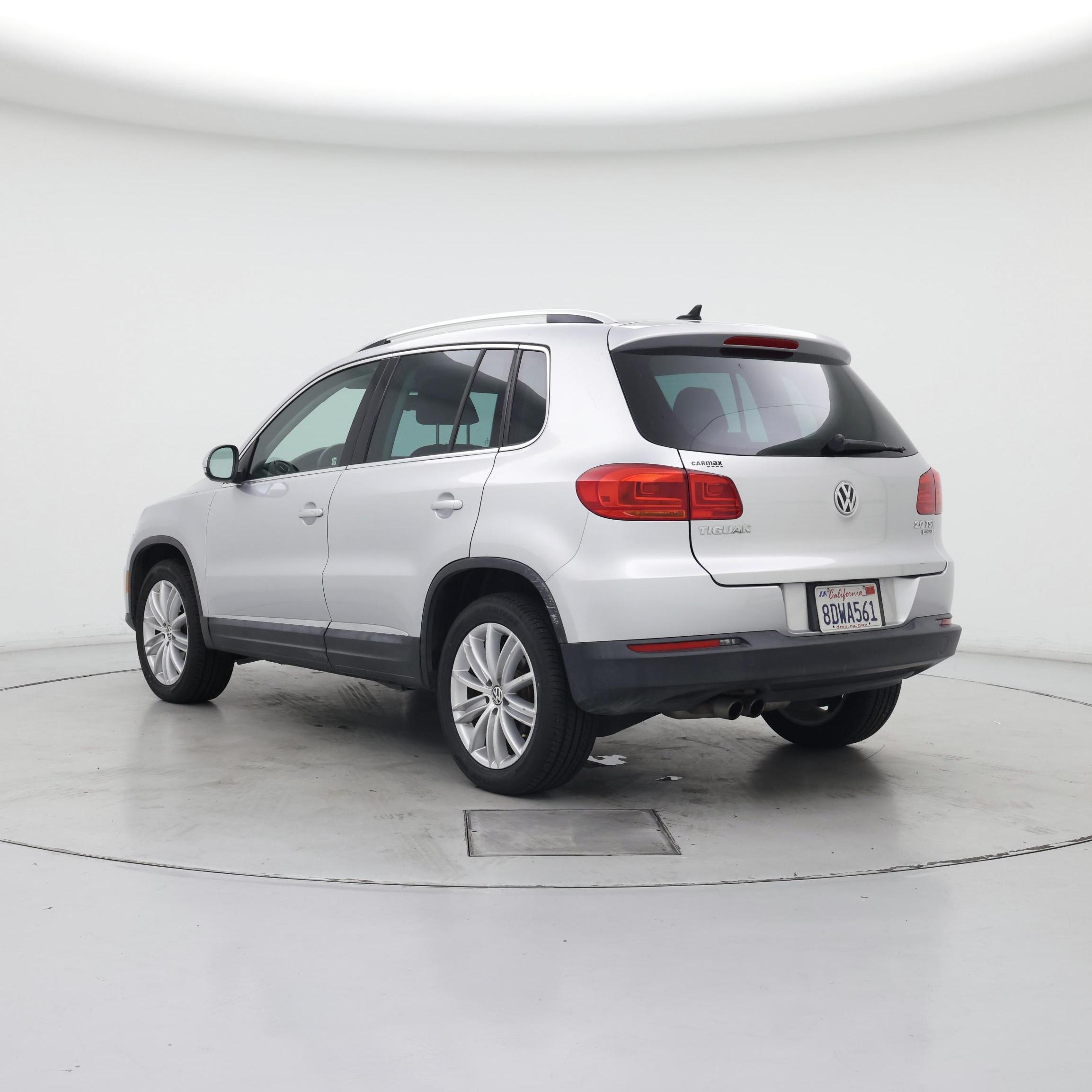Thumbnail: 2014 Volkswagen Tiguan - 2