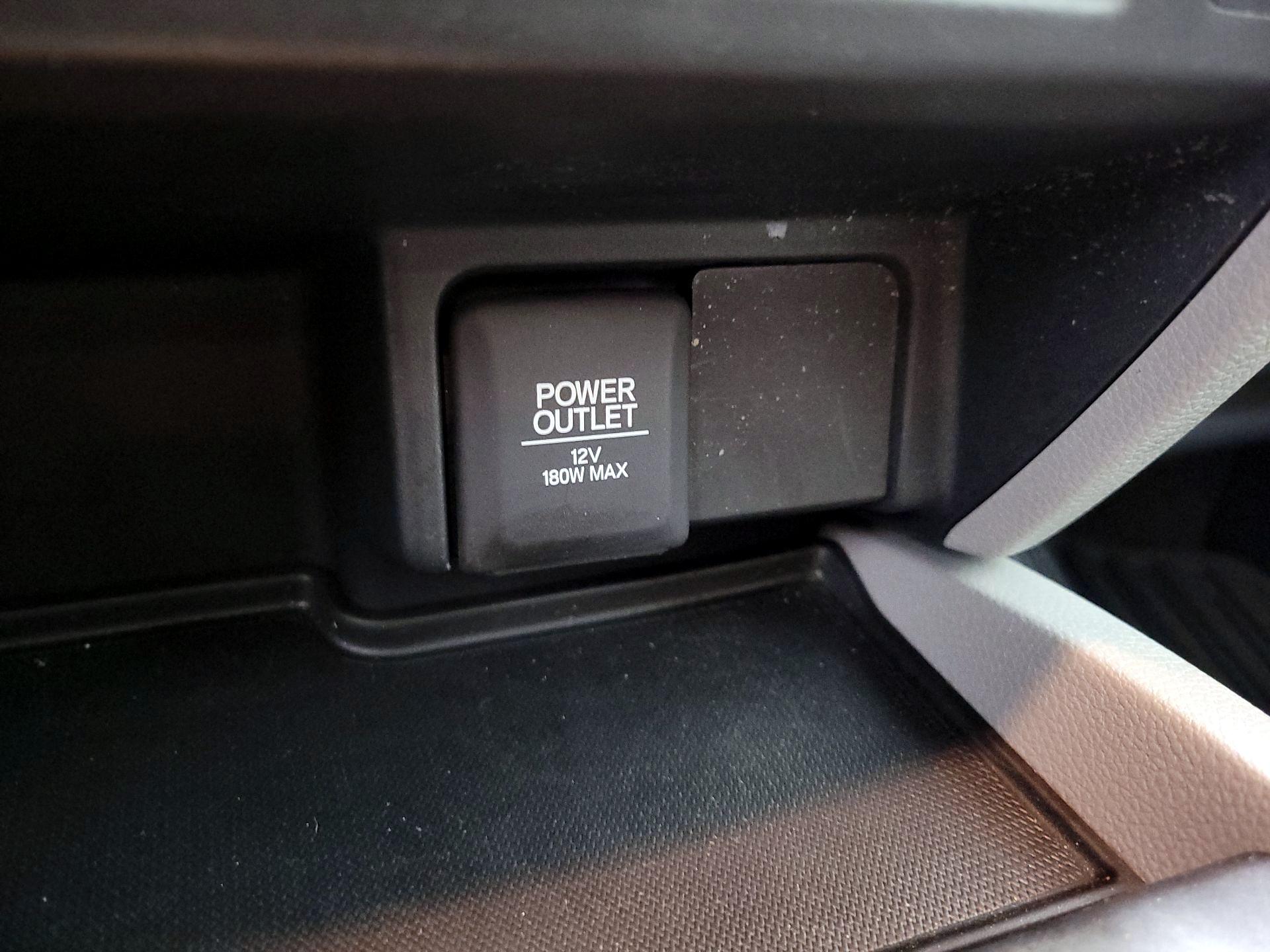 Thumbnail: 2016 Honda Pilot - 18