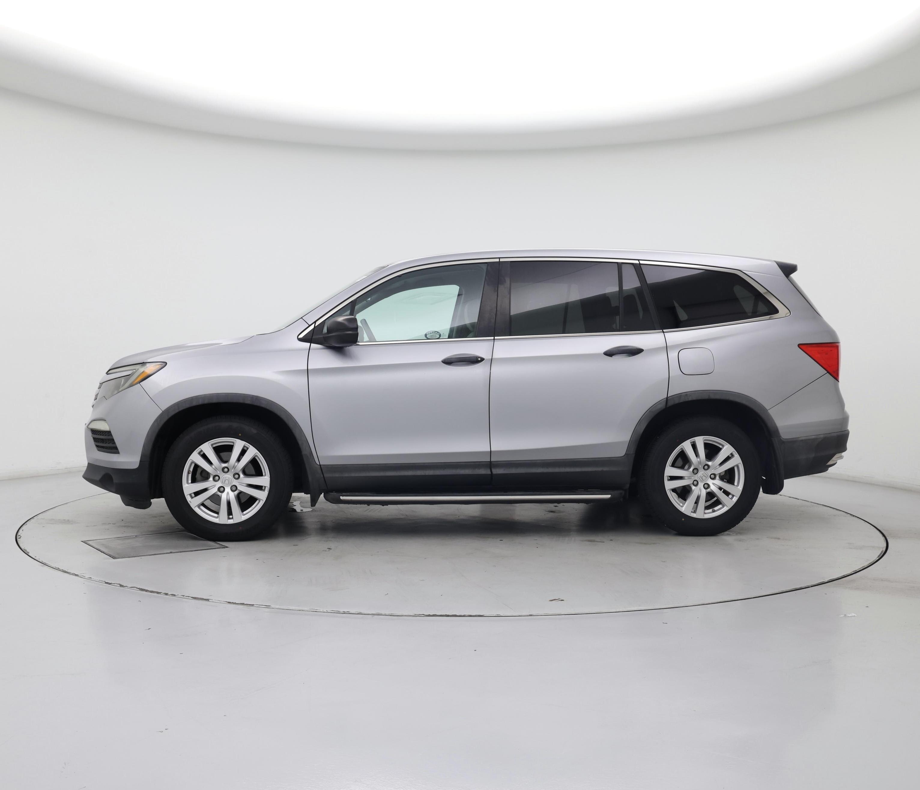 Thumbnail: 2016 Honda Pilot - 3