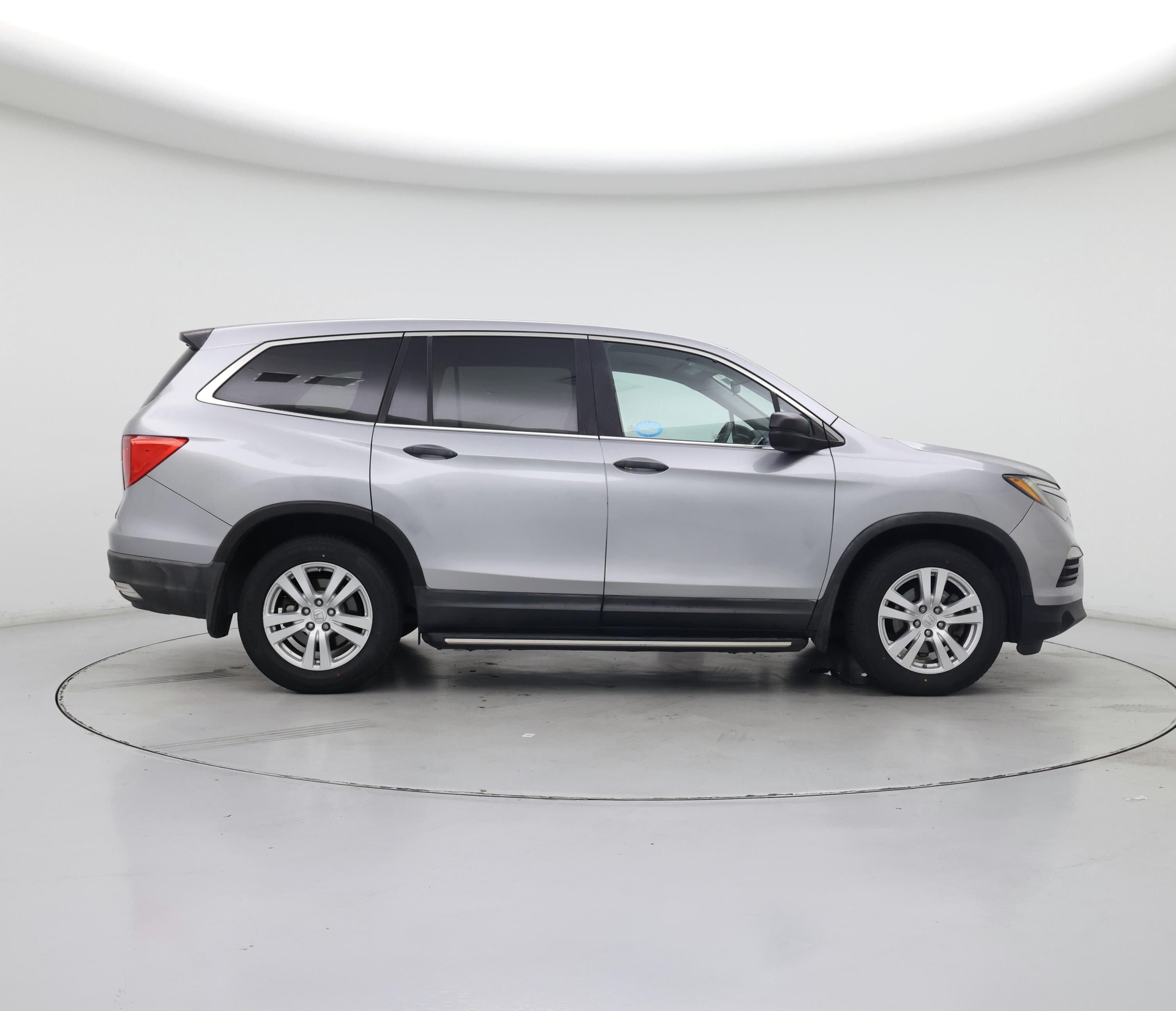 Thumbnail: 2016 Honda Pilot - 7