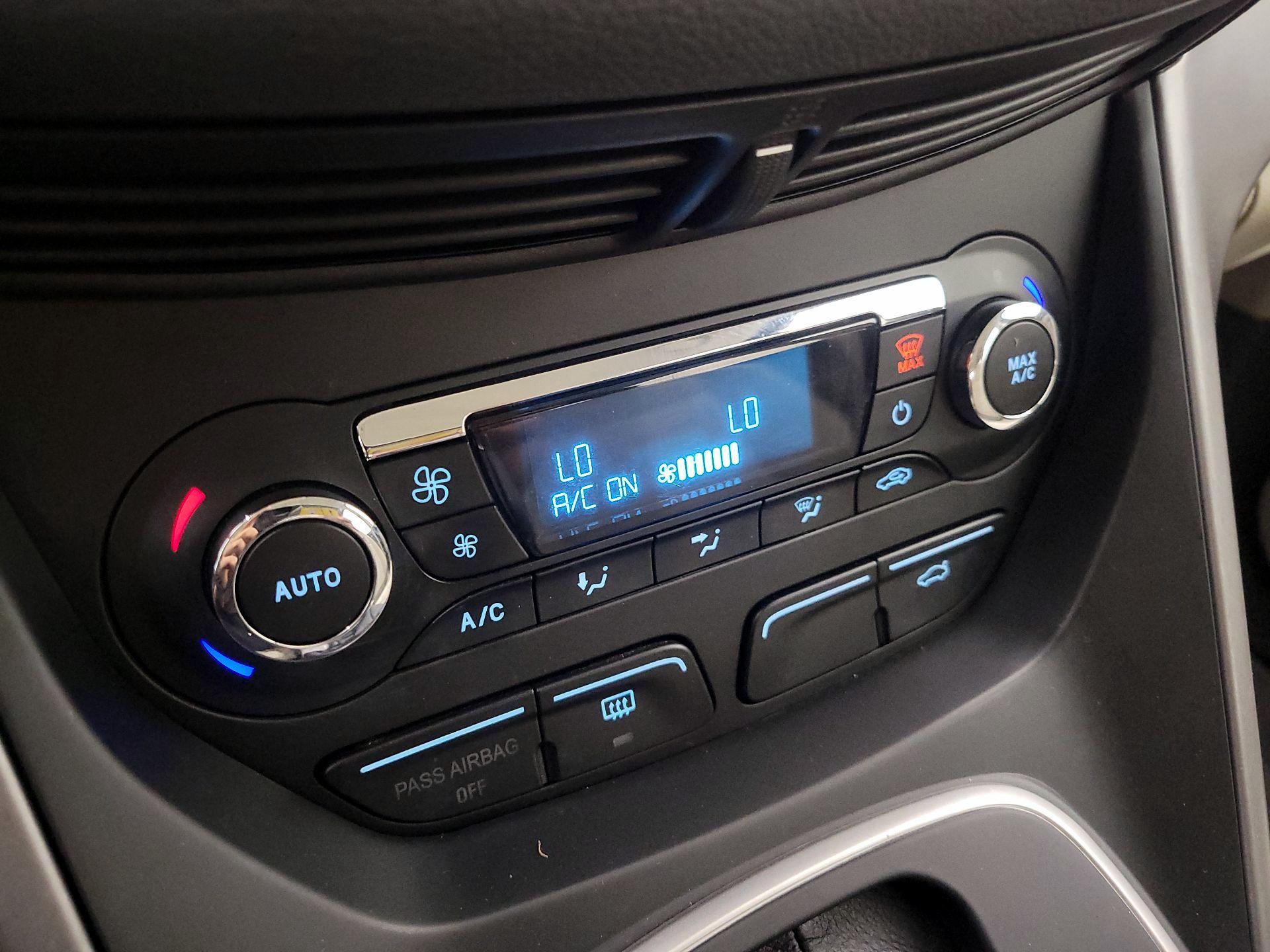 Thumbnail: 2013 Ford C-Max - 15