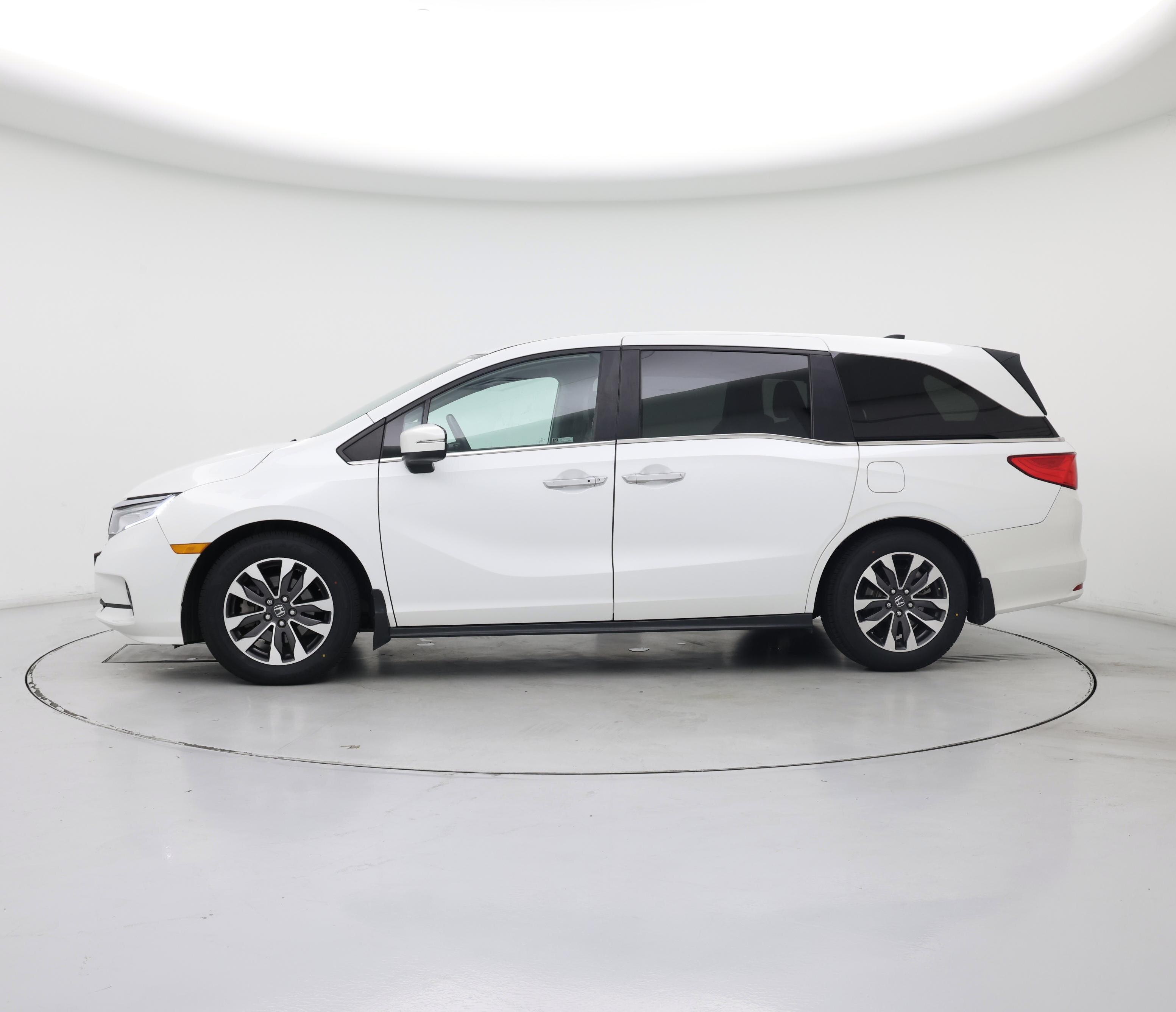 Thumbnail: 2022 Honda Odyssey - 3