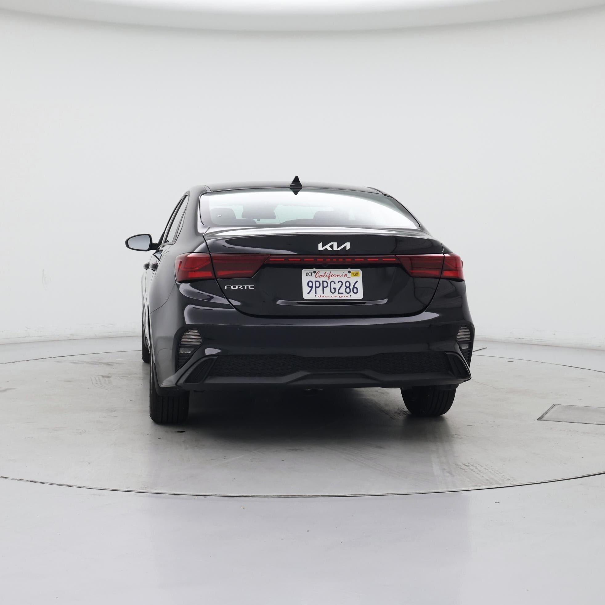 Thumbnail: 2024 Kia Forte - 6
