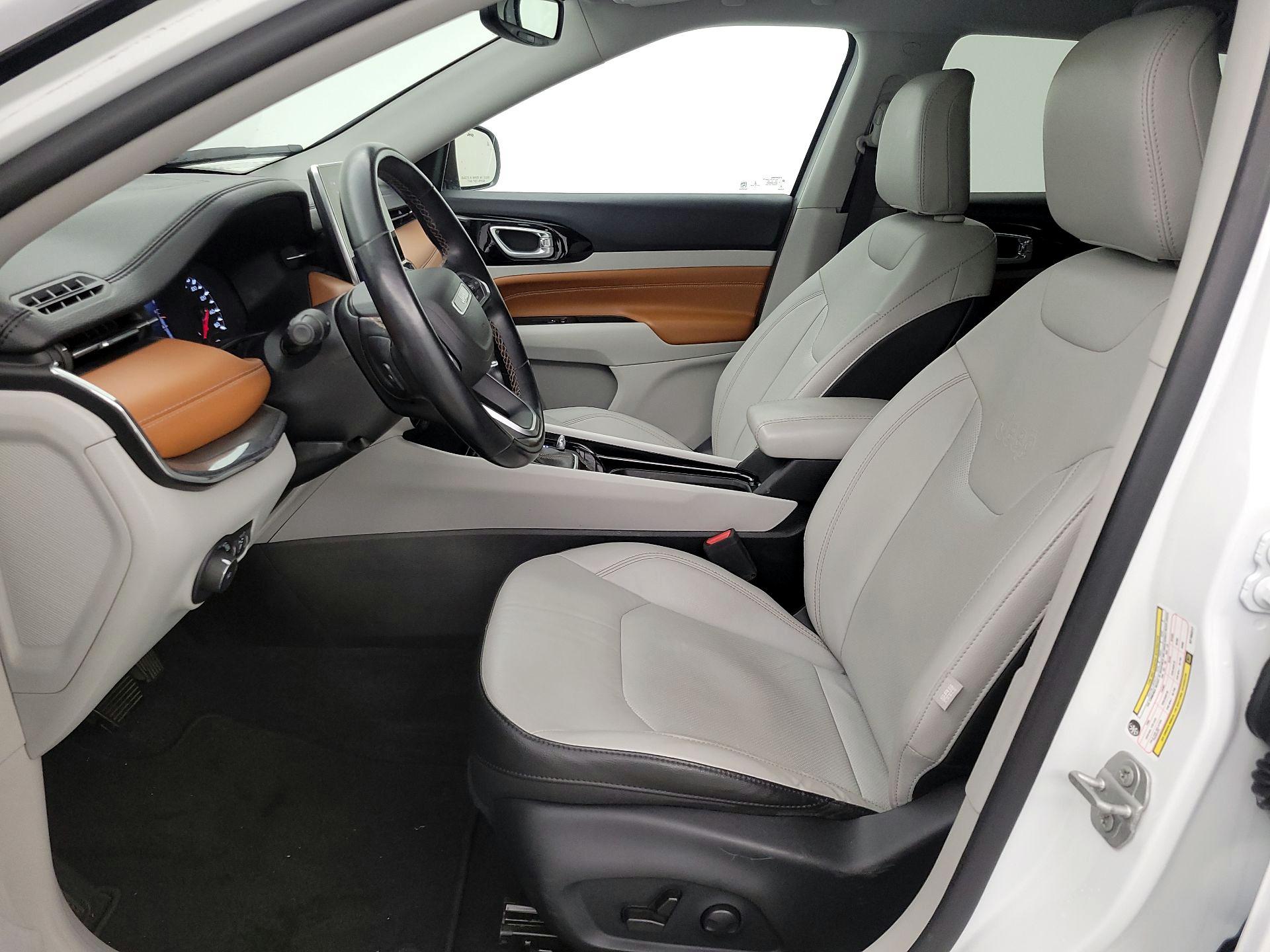 Thumbnail: 2022 Jeep Compass - 11