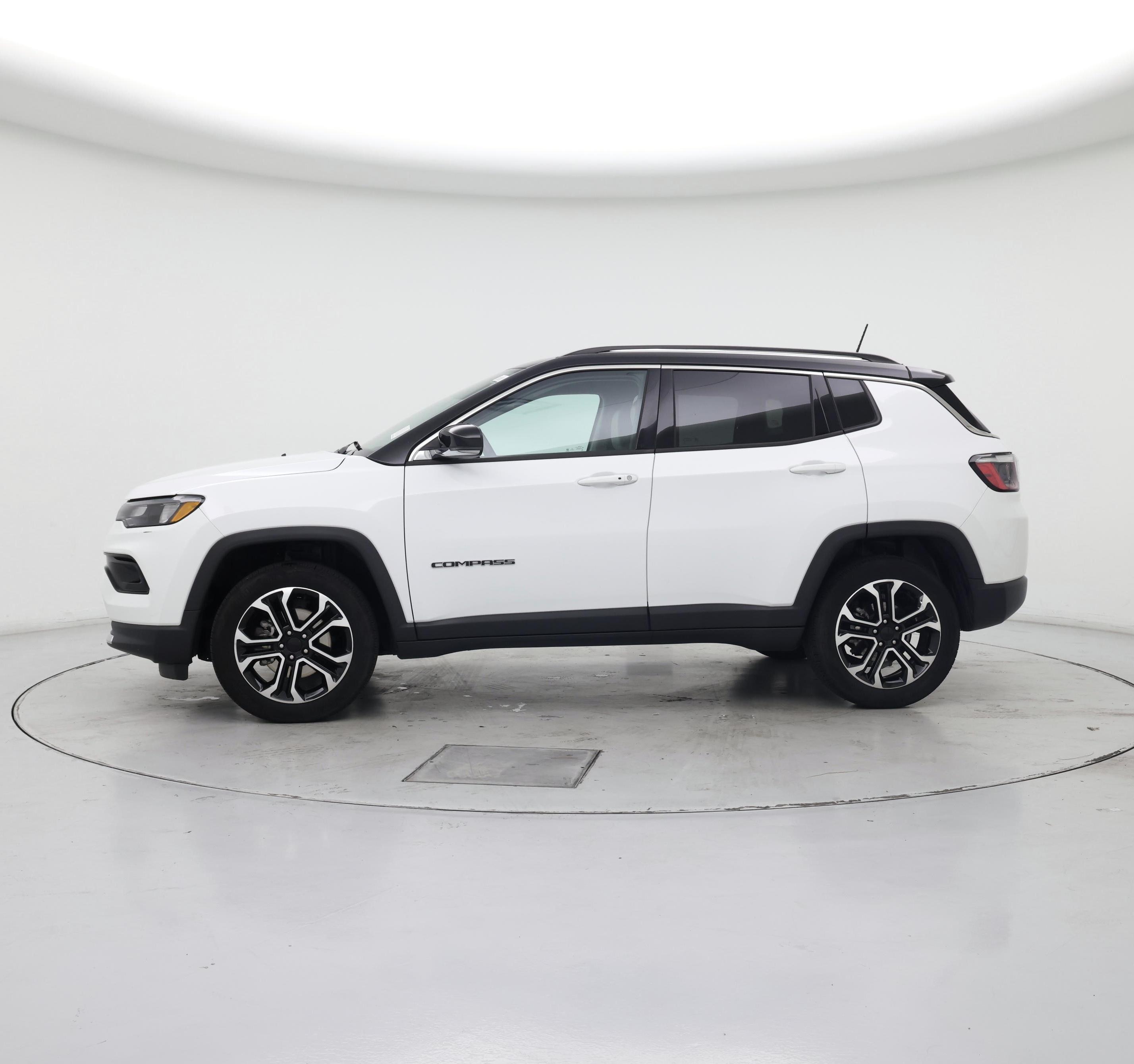 Thumbnail: 2022 Jeep Compass - 3